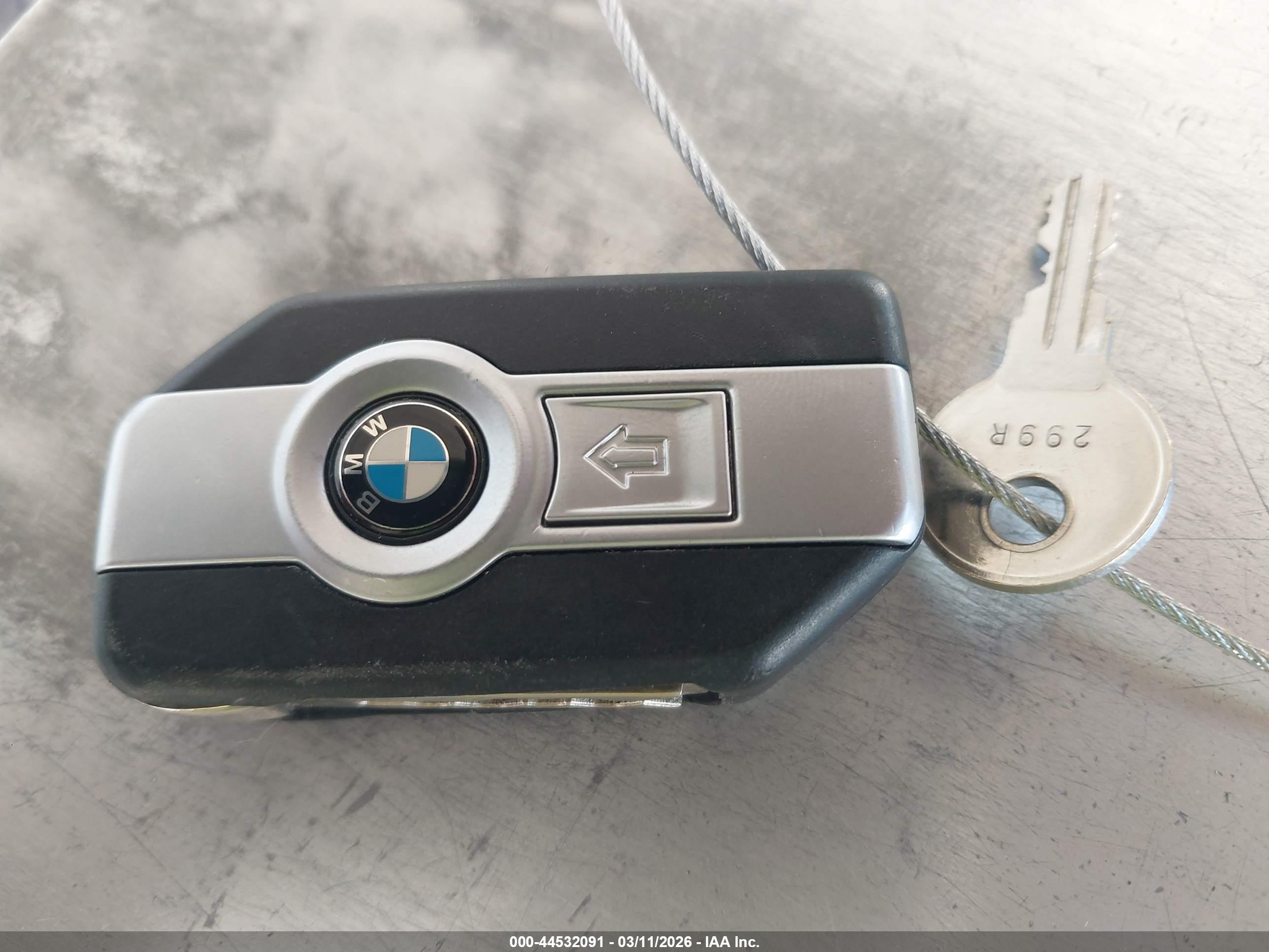 BMW R image 11