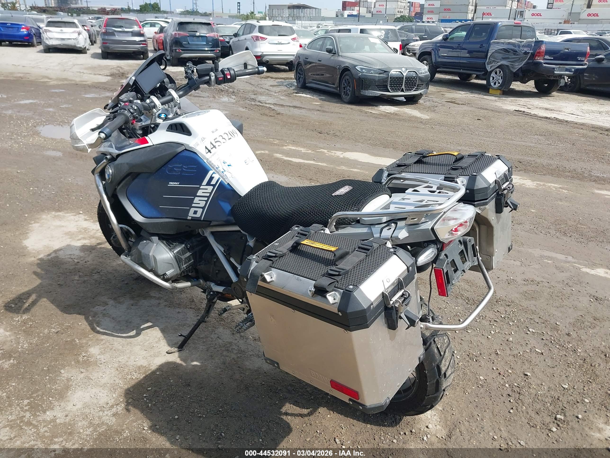 BMW R image 3