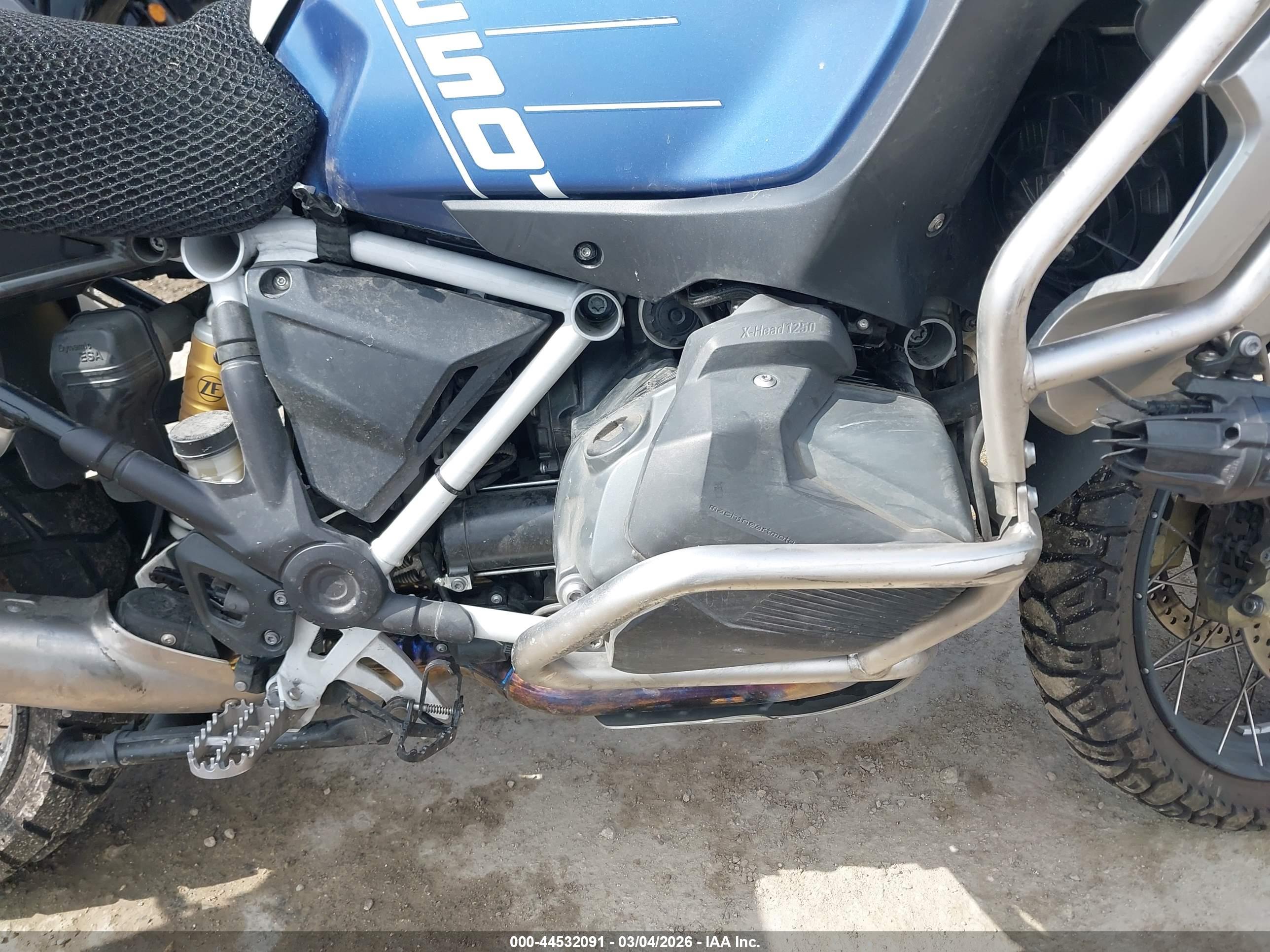 BMW R image 8