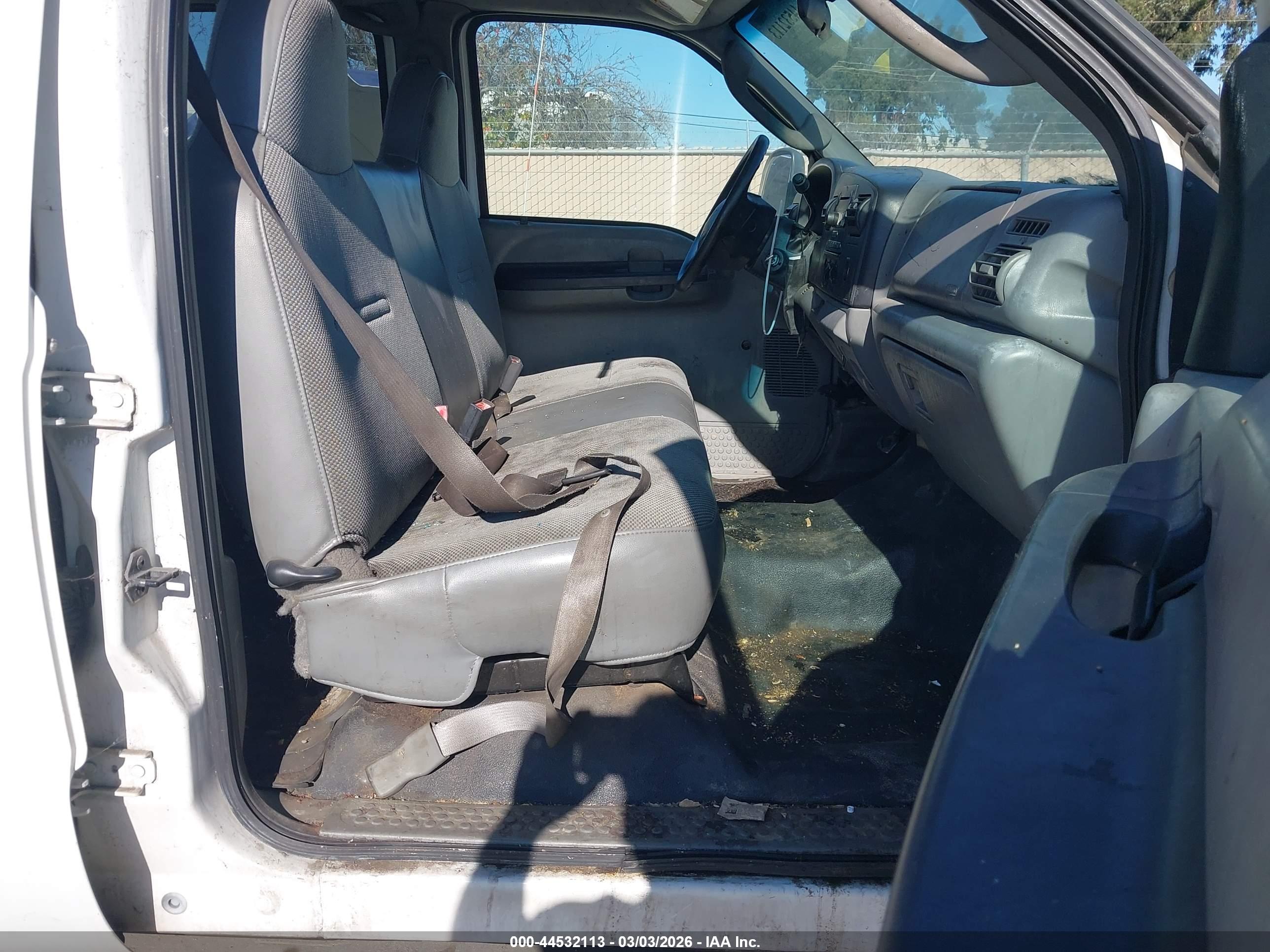 FORD F-350 image 5