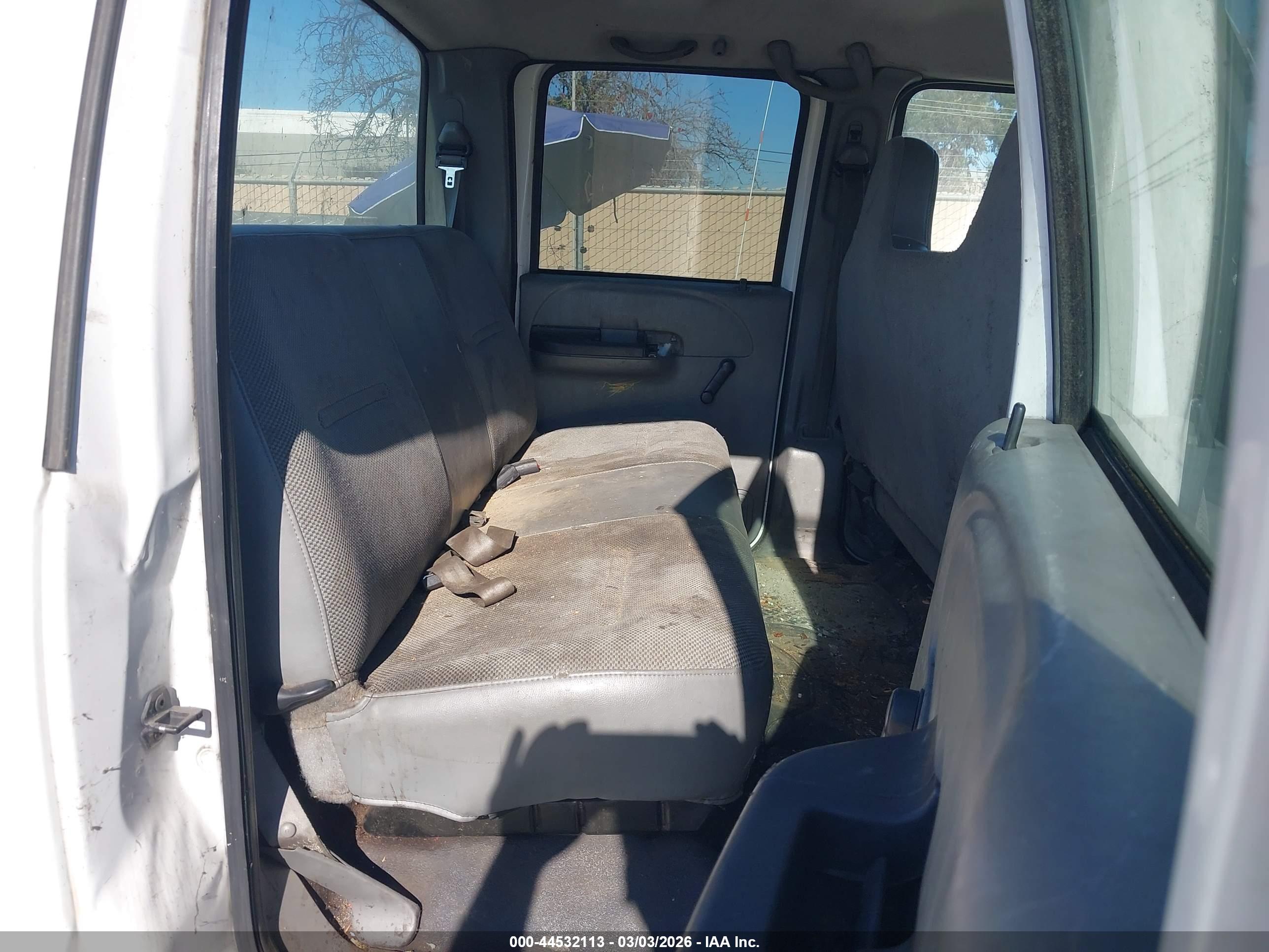 FORD F-350 image 8