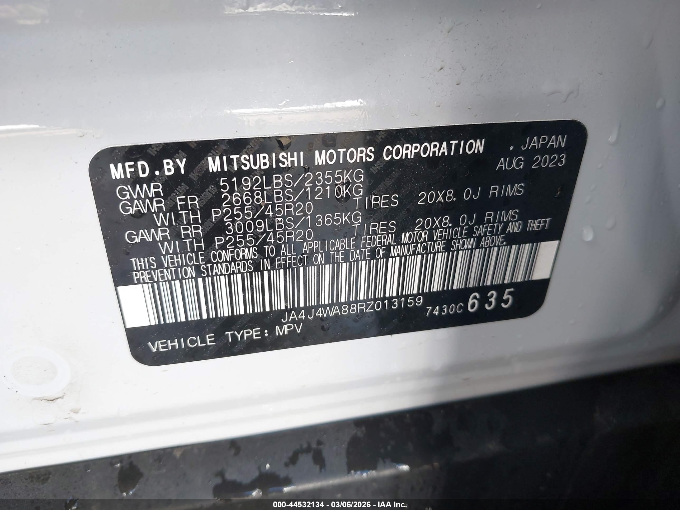 MITSUBISHI OUTLANDER image 9
