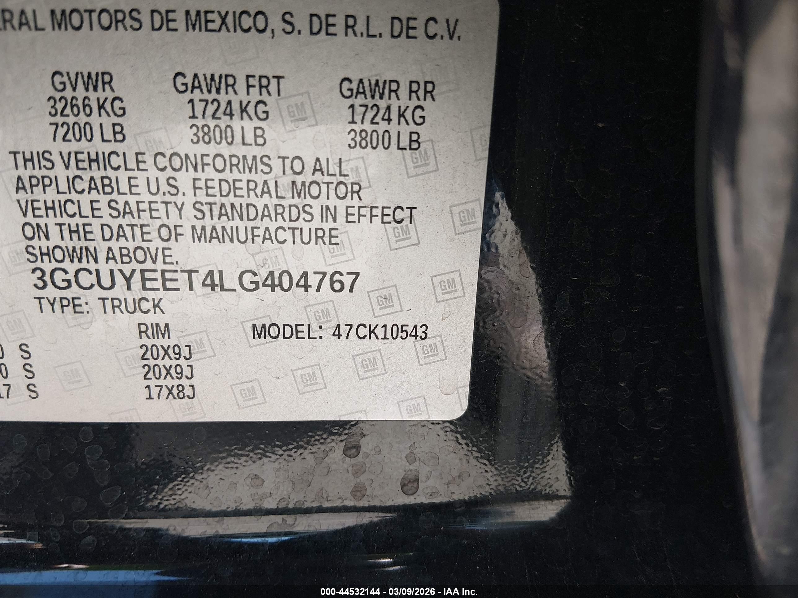 CHEVROLET SILVERADO image 9