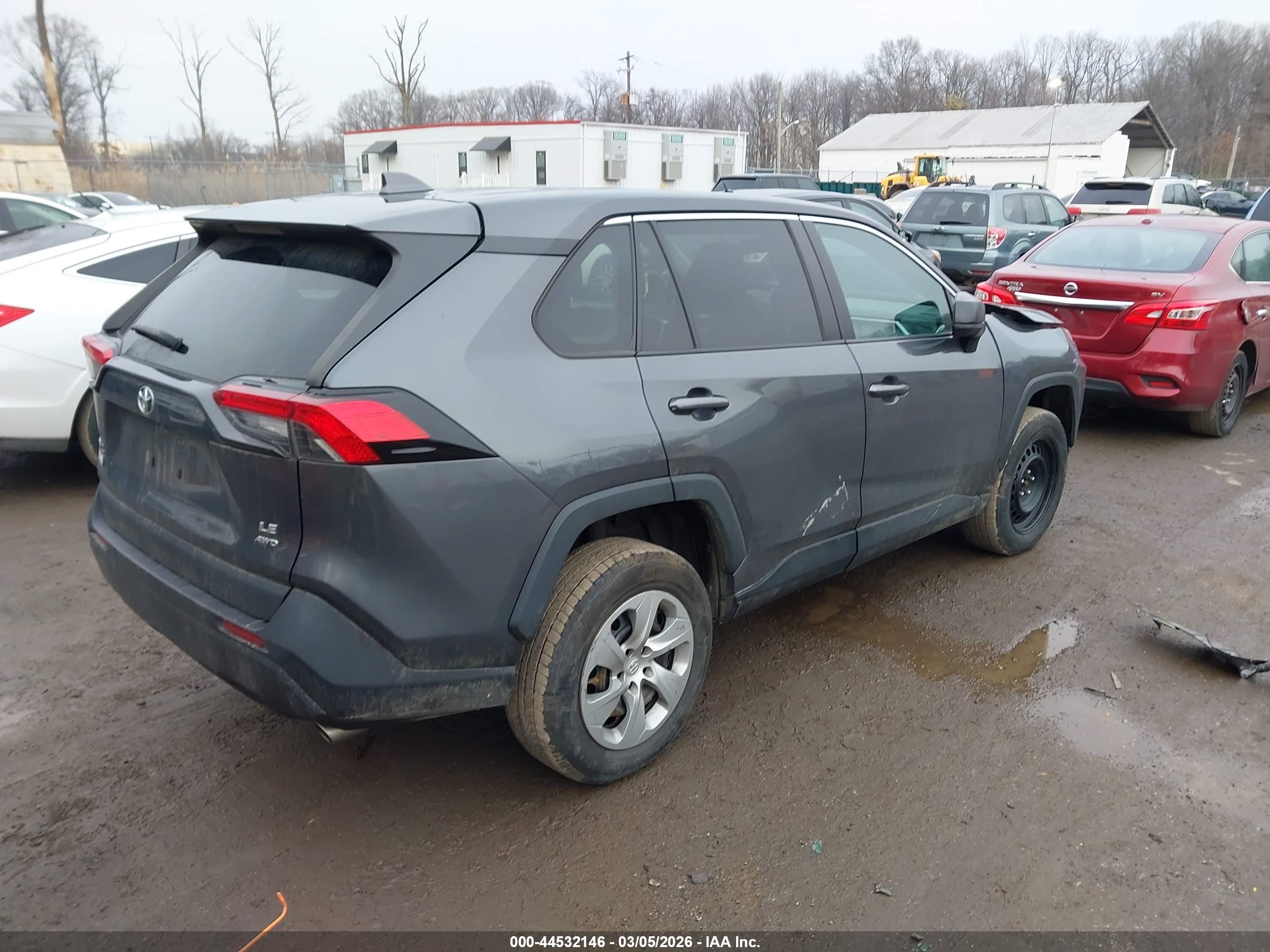 TOYOTA RAV4 image 4