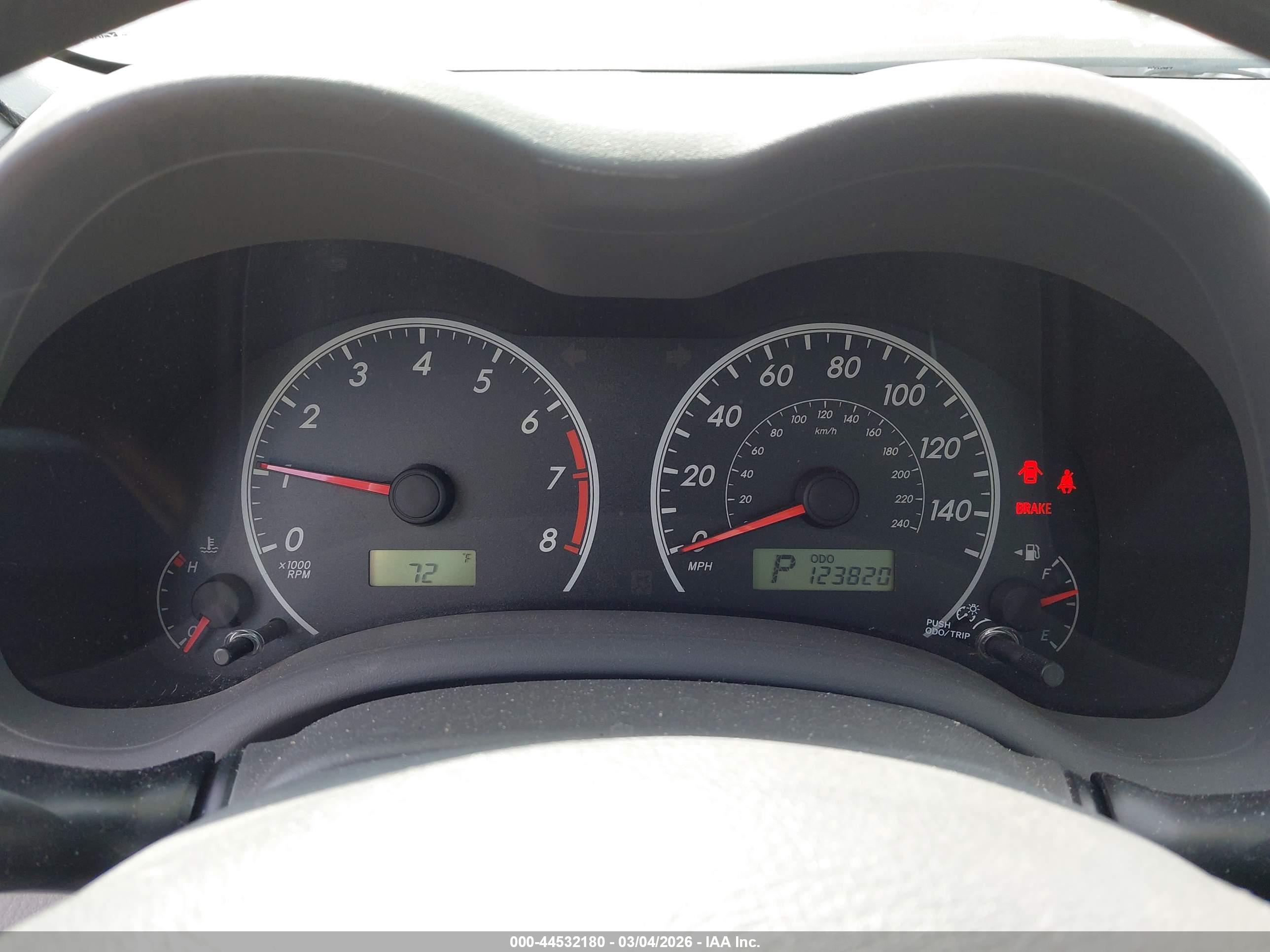 TOYOTA COROLLA image 7