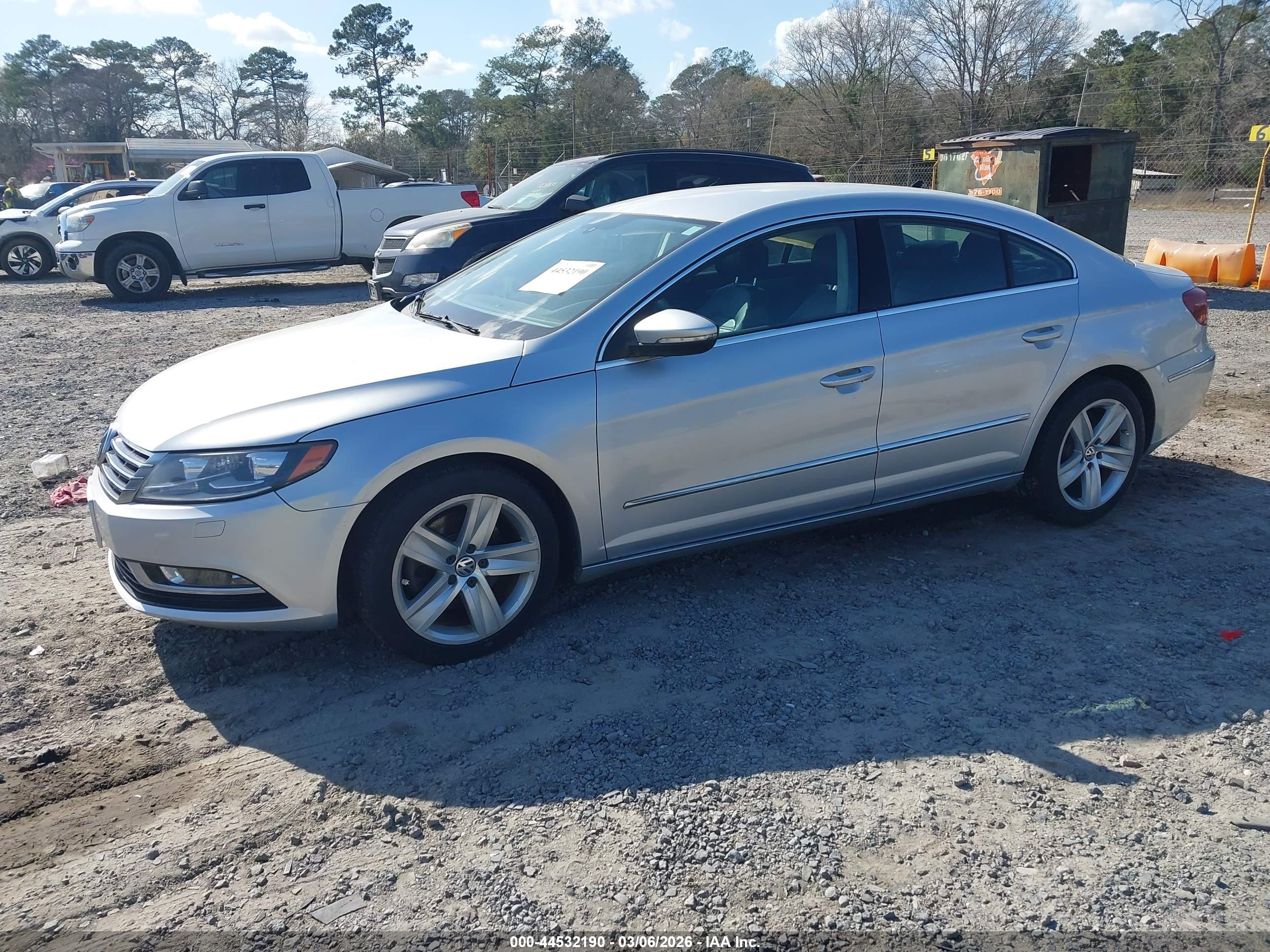 VOLKSWAGEN CC image 2