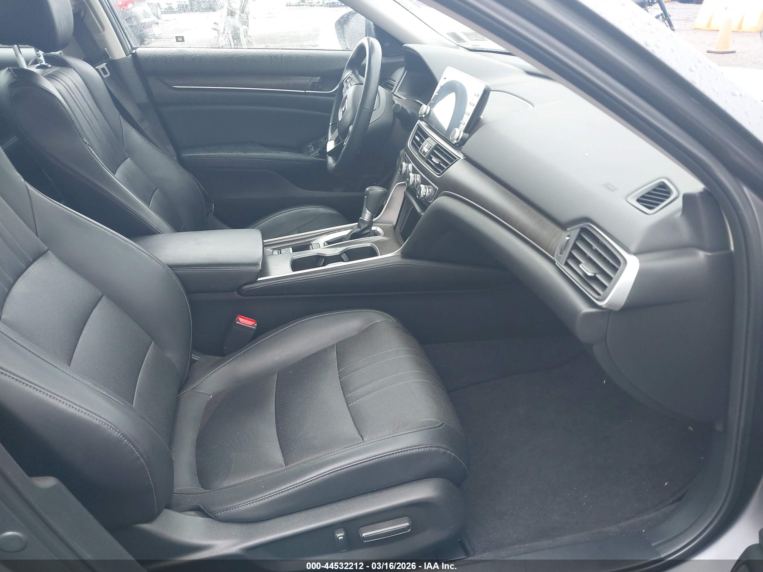 HONDA ACCORD image 5