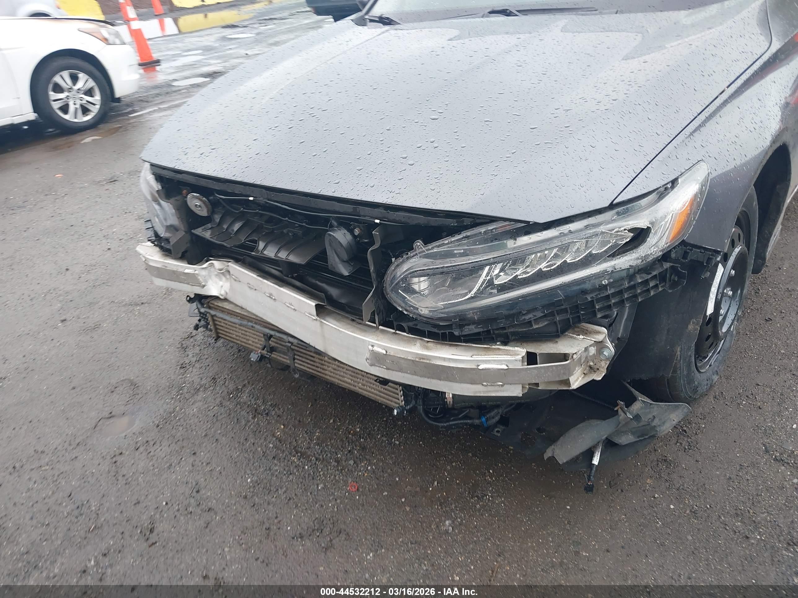HONDA ACCORD image 6