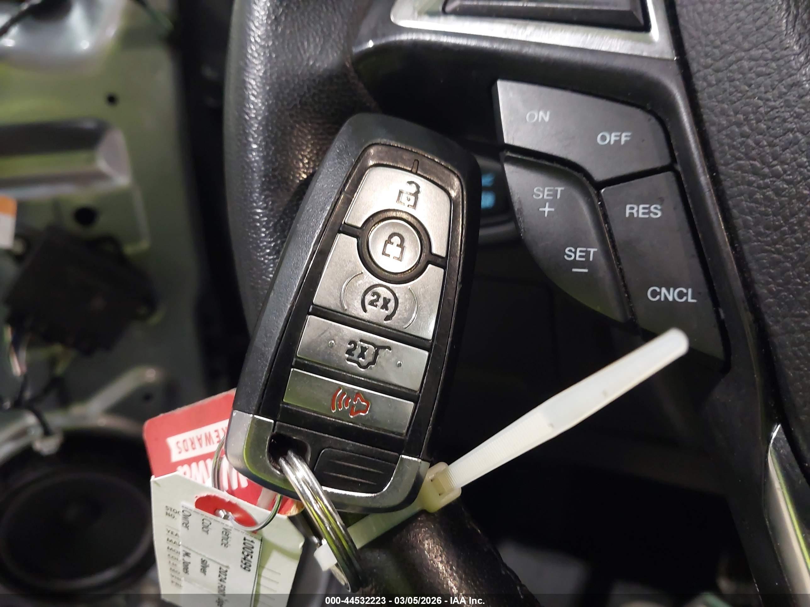 FORD EDGE image 11