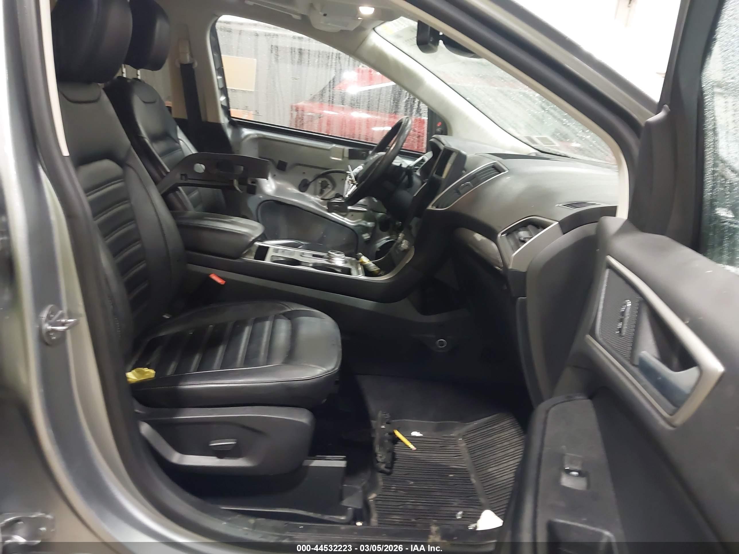 FORD EDGE image 5