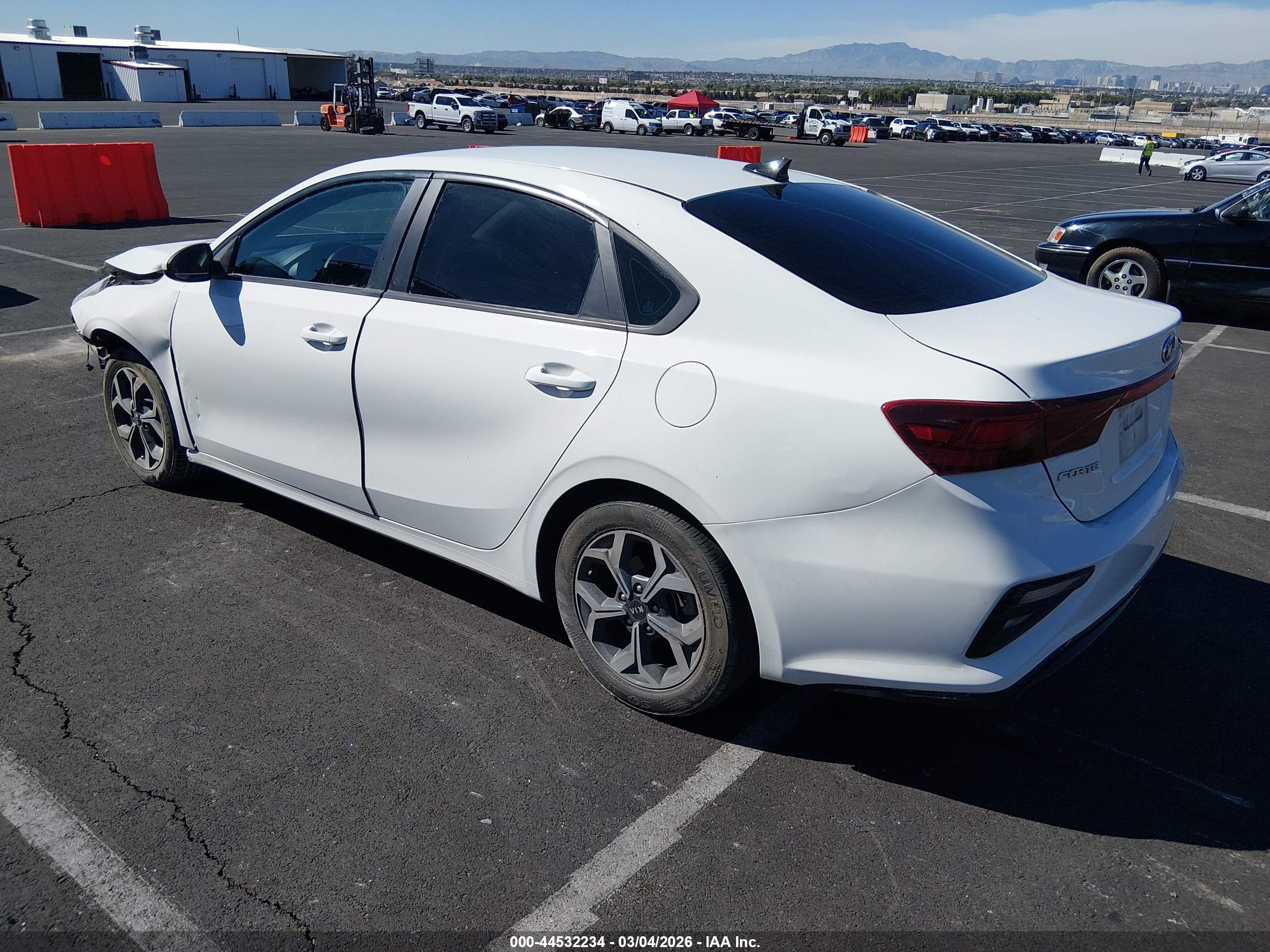 KIA FORTE image 3
