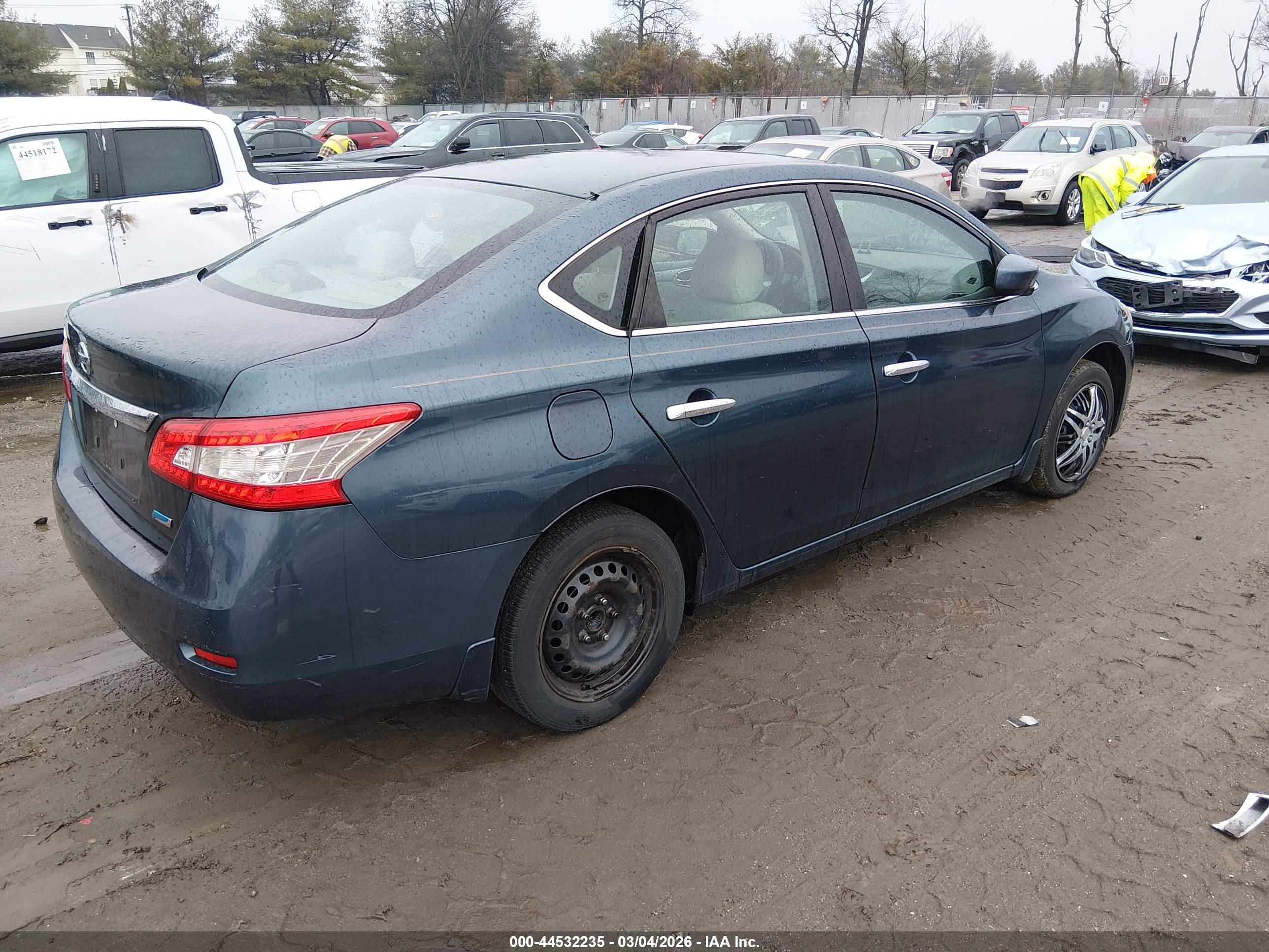 NISSAN SENTRA image 4
