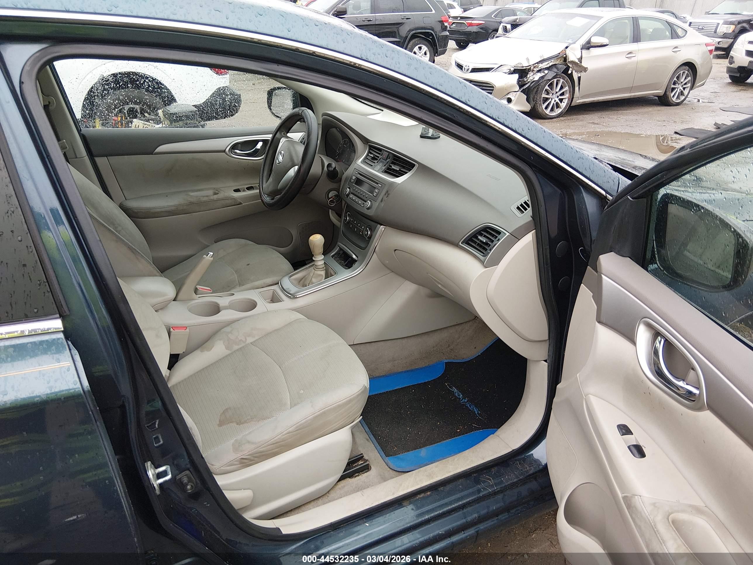 NISSAN SENTRA image 5