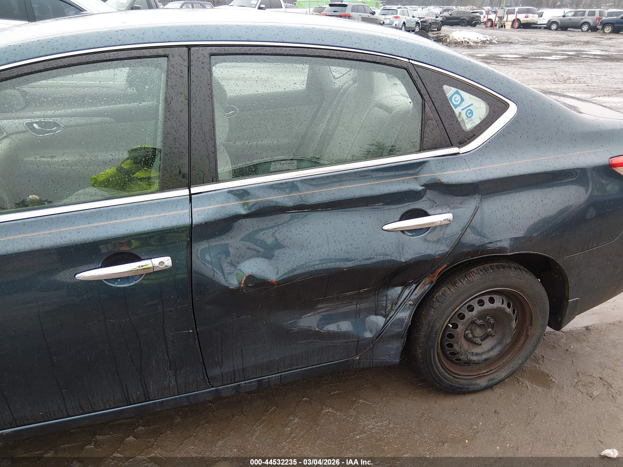 NISSAN SENTRA image 6