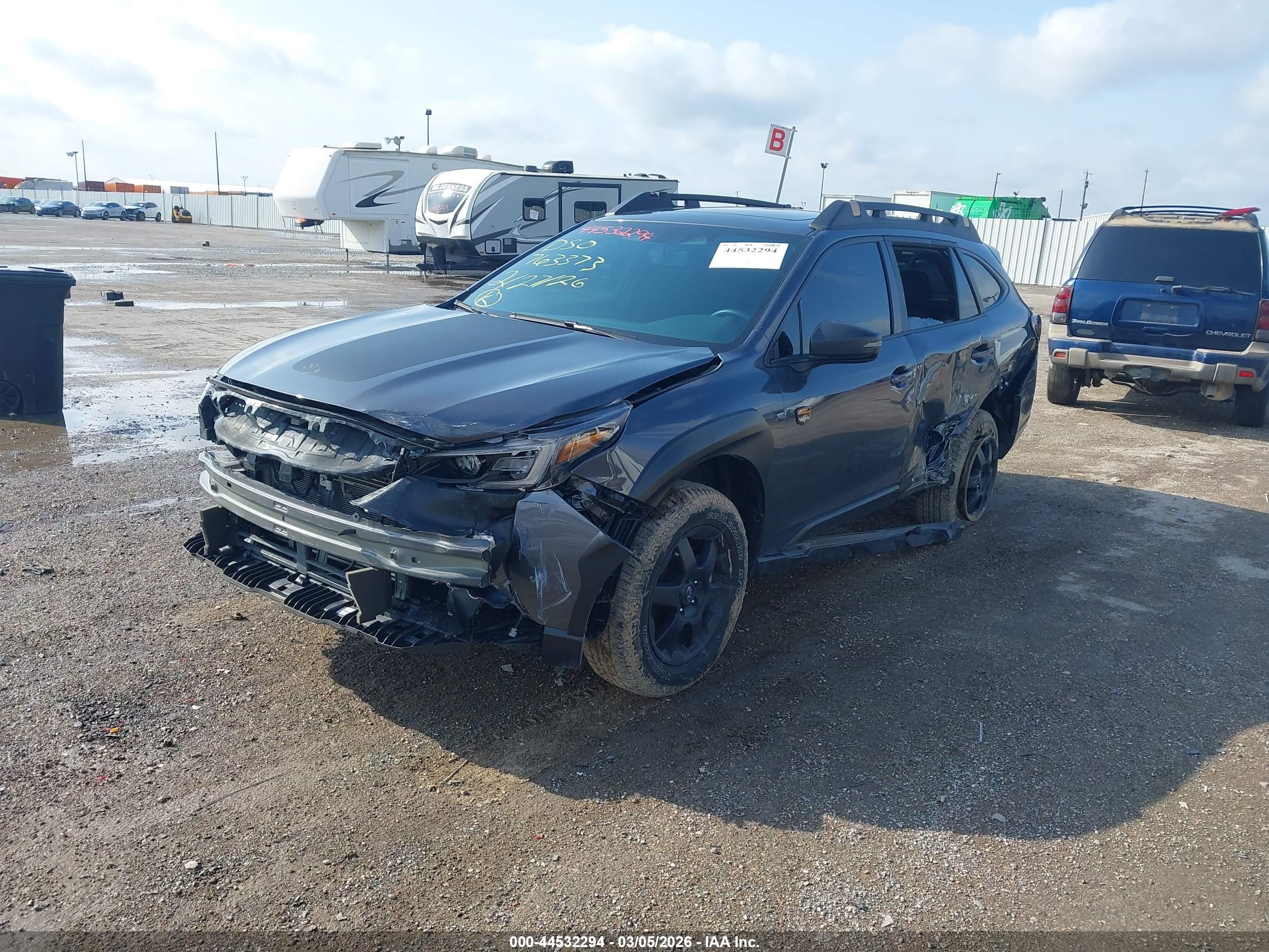SUBARU OUTBACK image 2