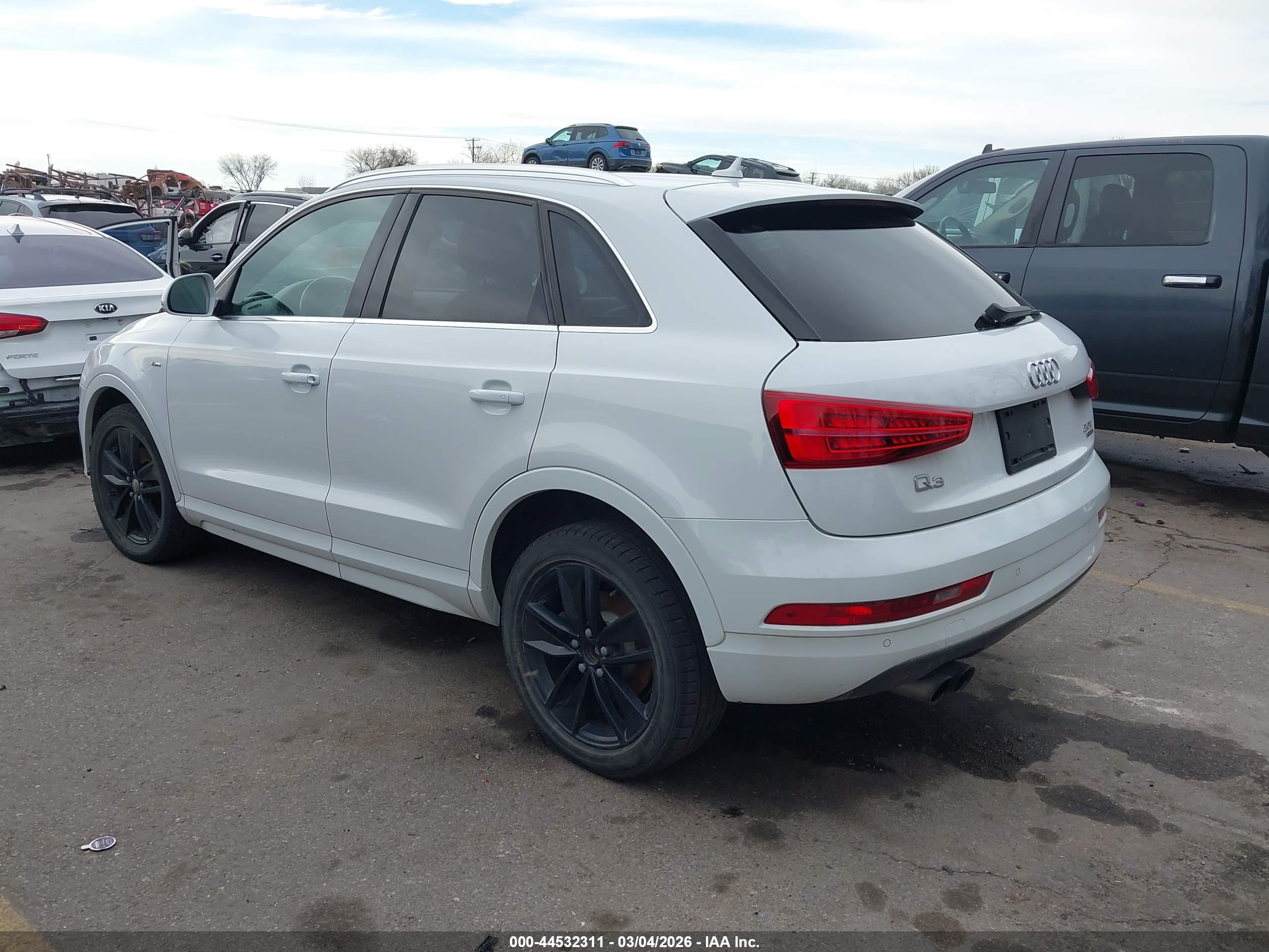 AUDI Q3 image 3