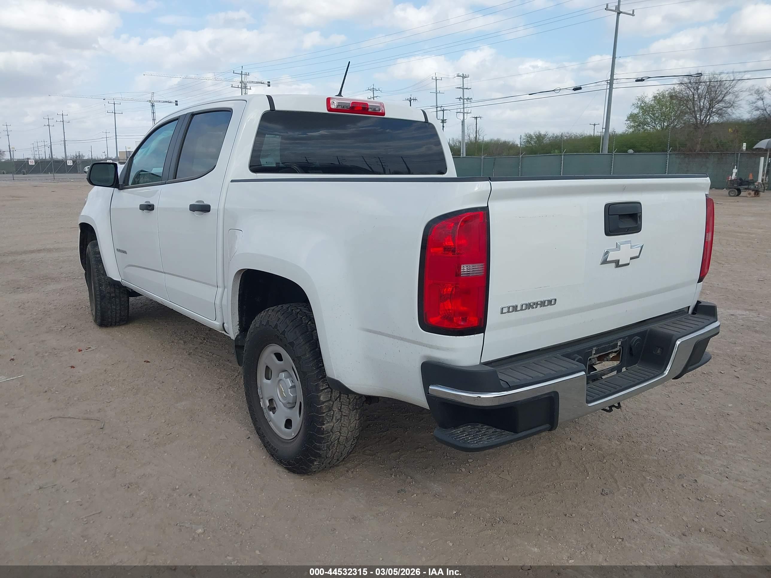 CHEVROLET COLORADO image 3