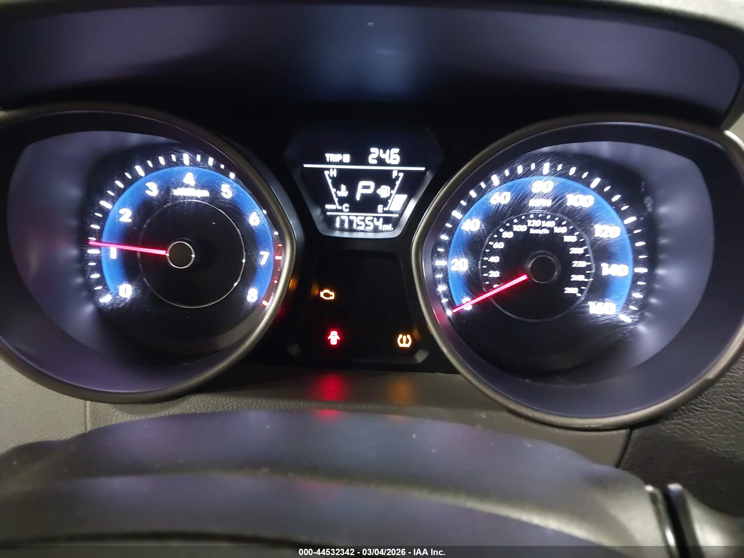 HYUNDAI ELANTRA image 7