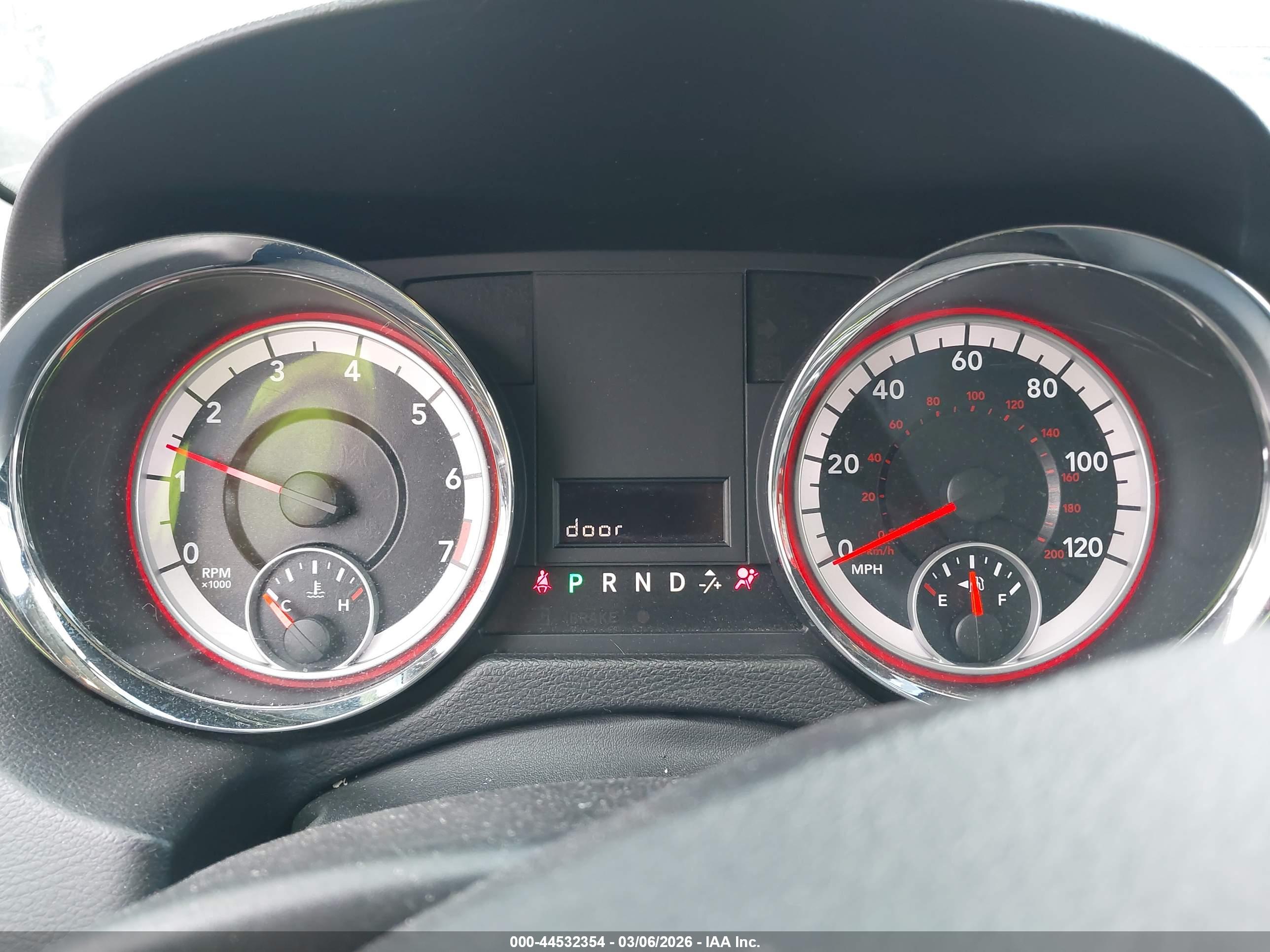 DODGE GRAND image 7