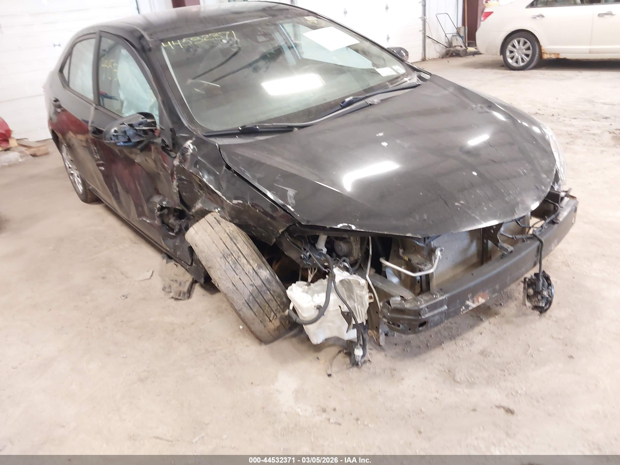 TOYOTA COROLLA image 6