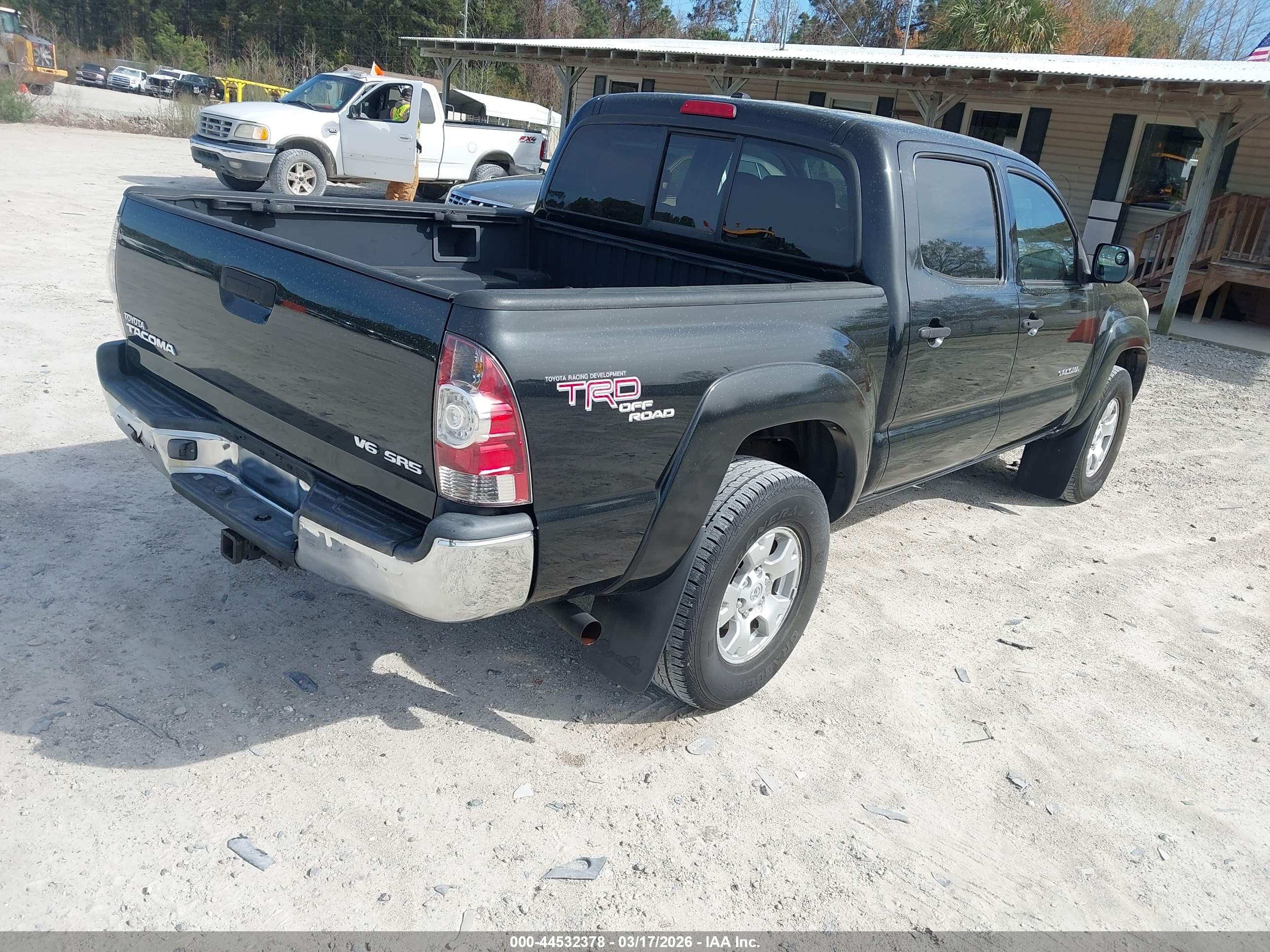 TOYOTA TACOMA image 4