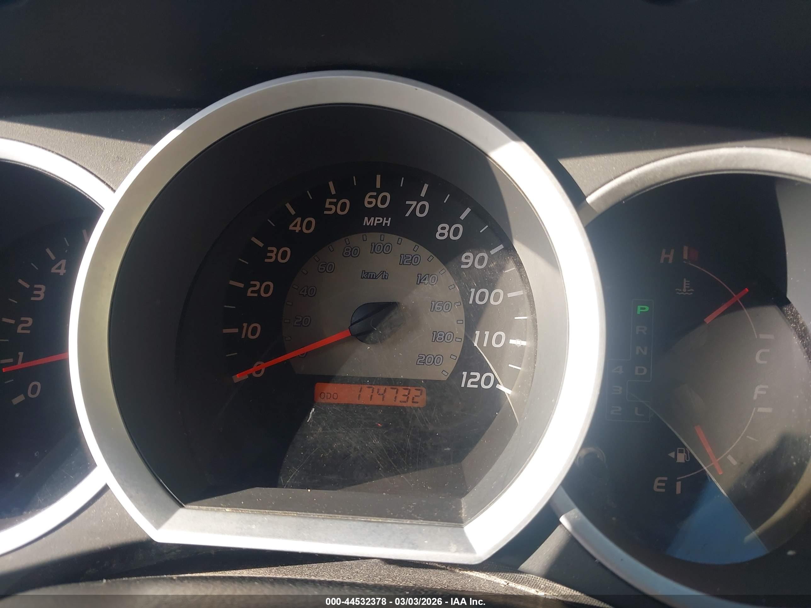 TOYOTA TACOMA image 7