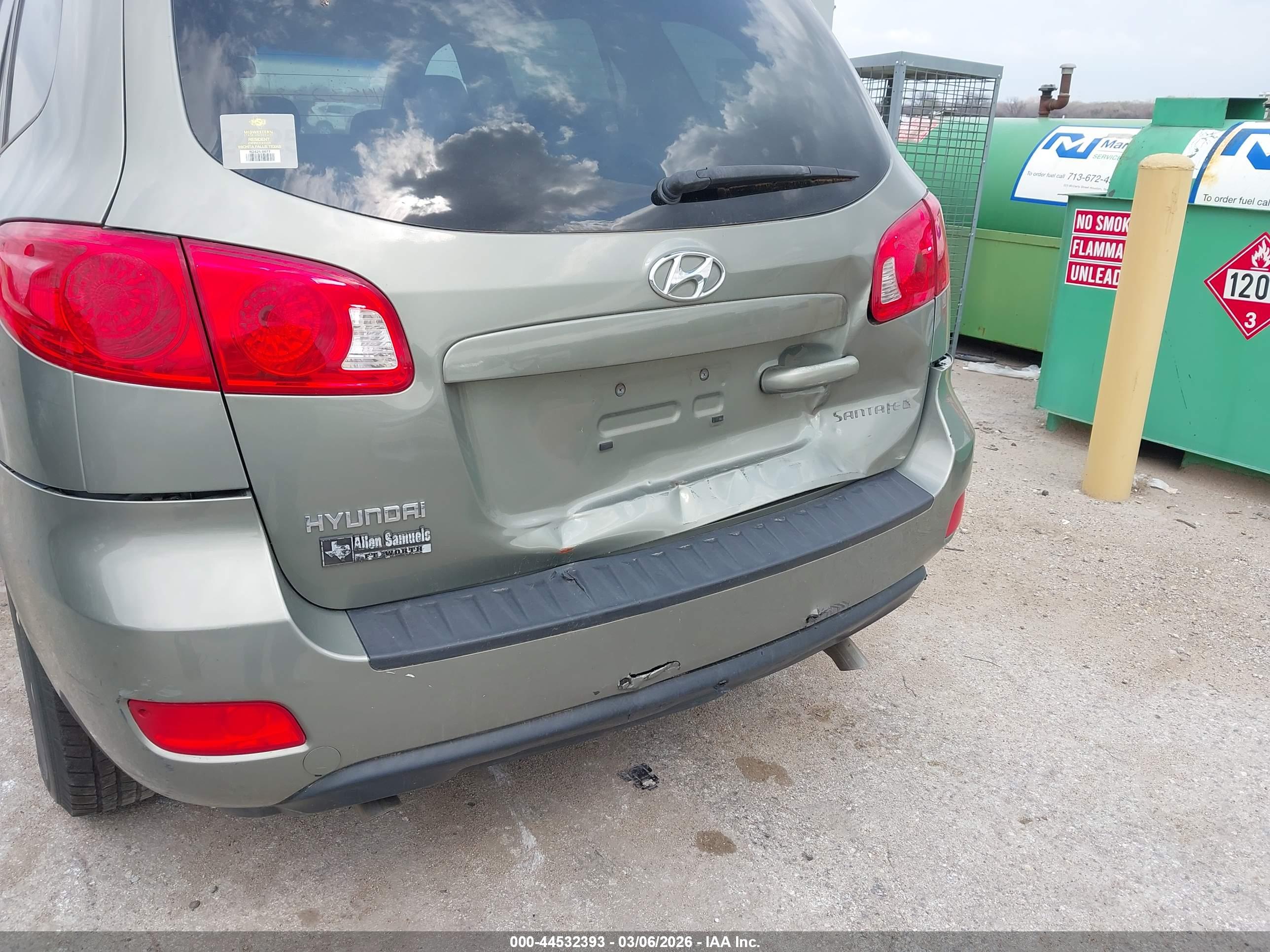 HYUNDAI SANTA image 6