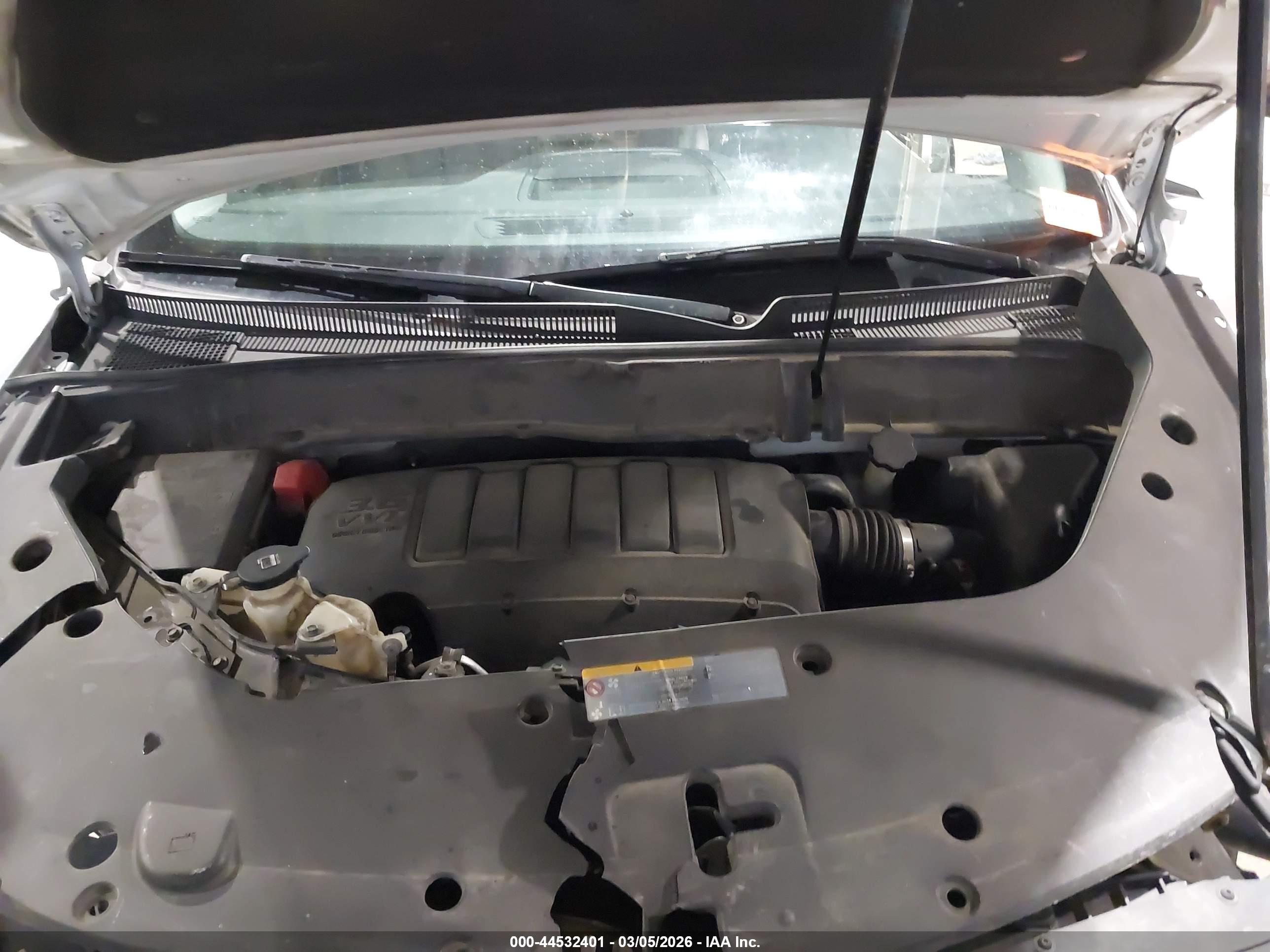 CHEVROLET TRAVERSE image 10