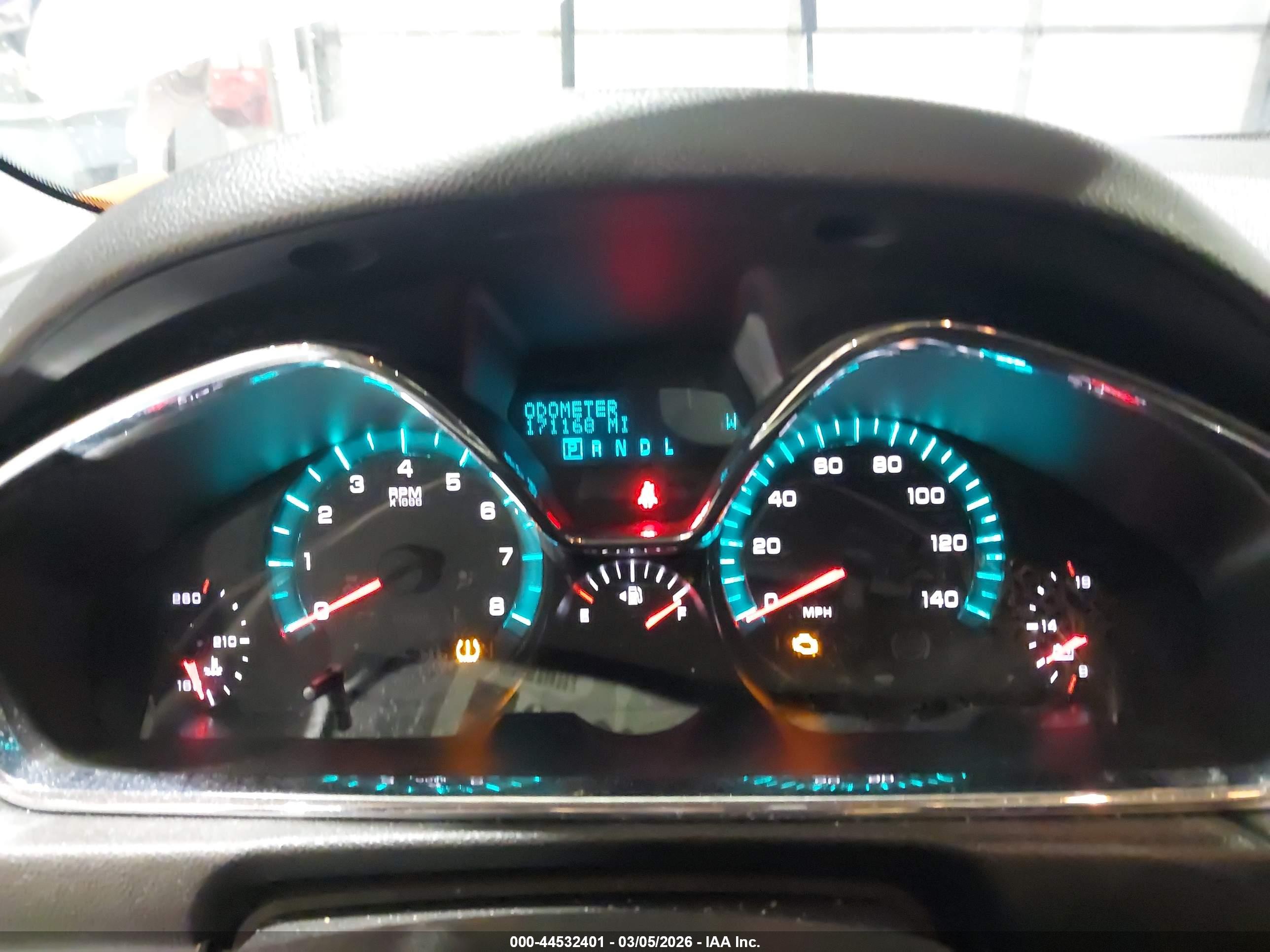 CHEVROLET TRAVERSE image 7