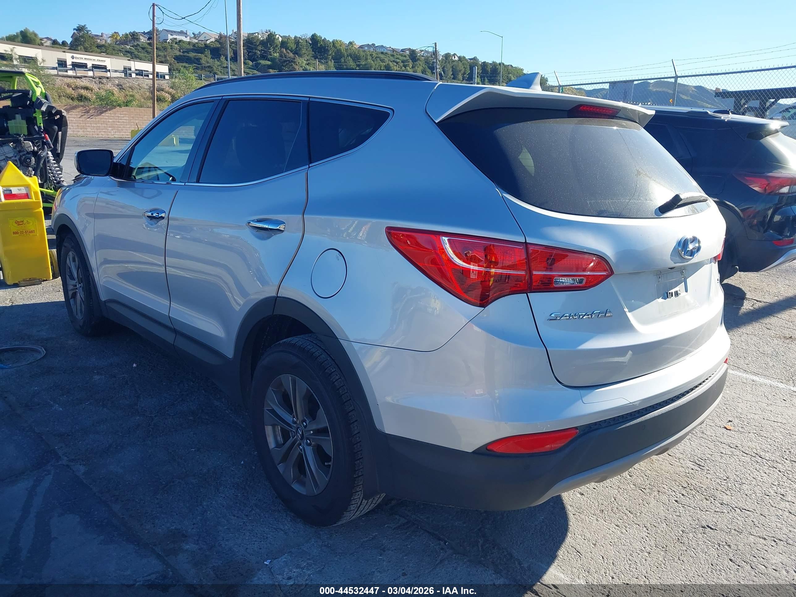 HYUNDAI SANTA image 3
