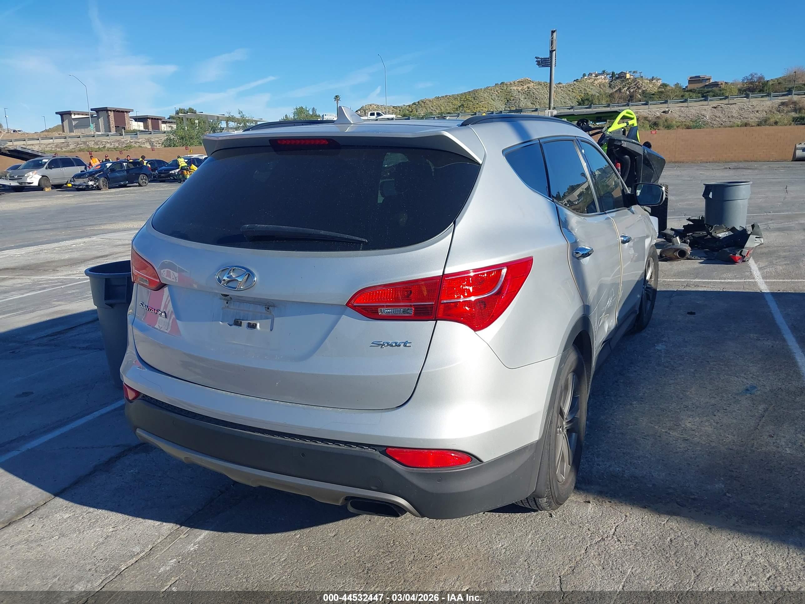 HYUNDAI SANTA image 4