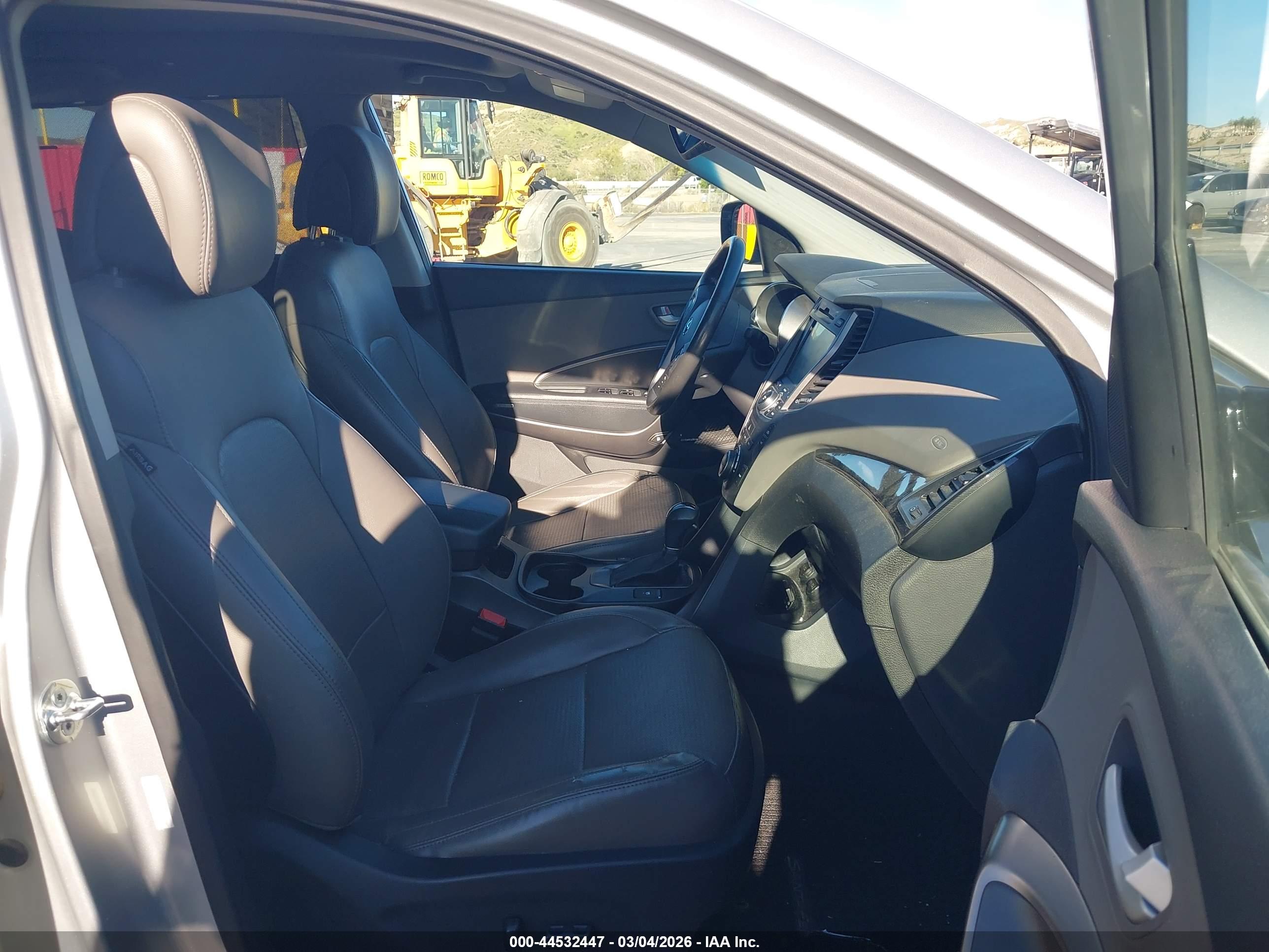 HYUNDAI SANTA image 5