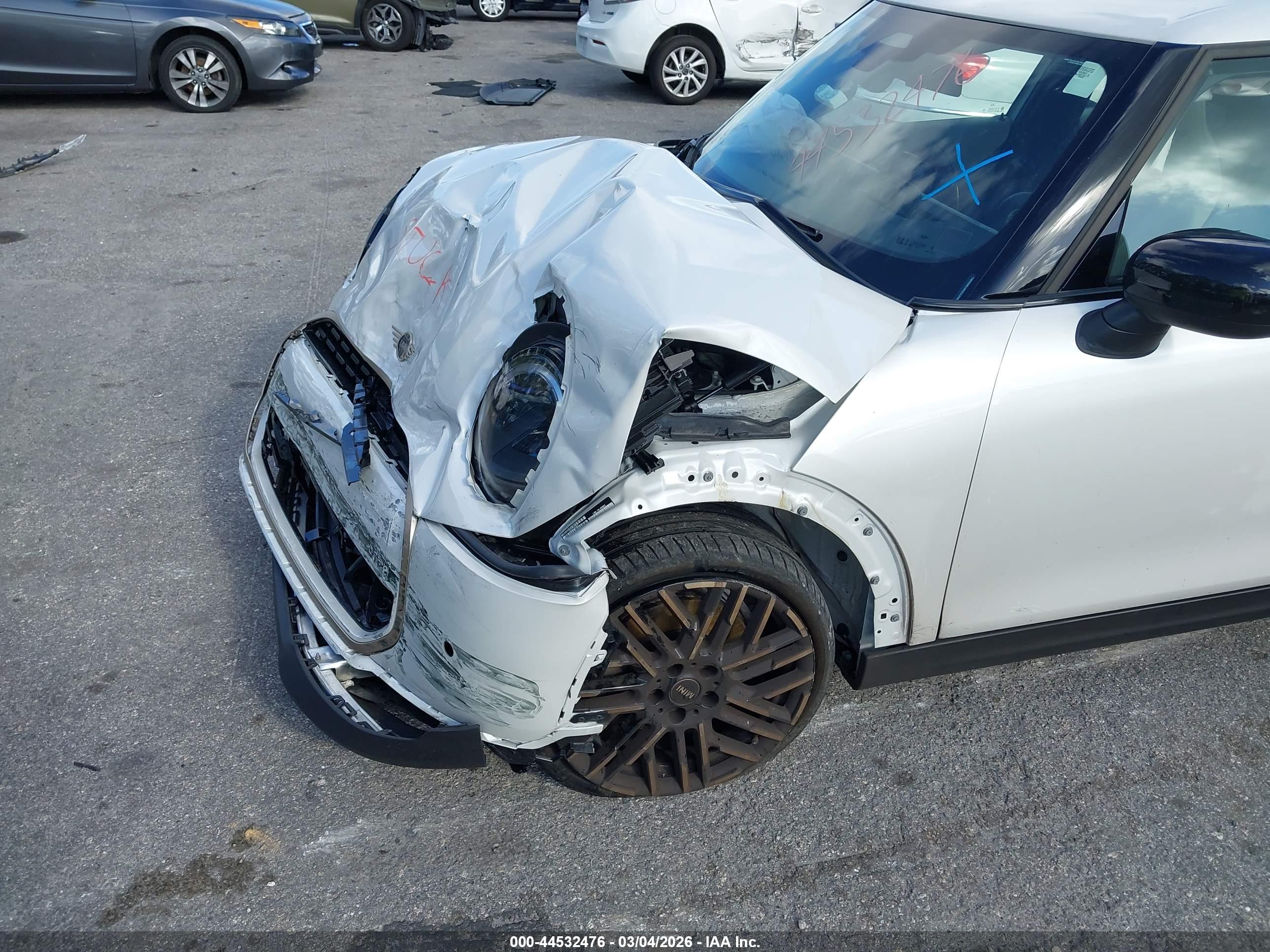 MINI HARDTOP image 6