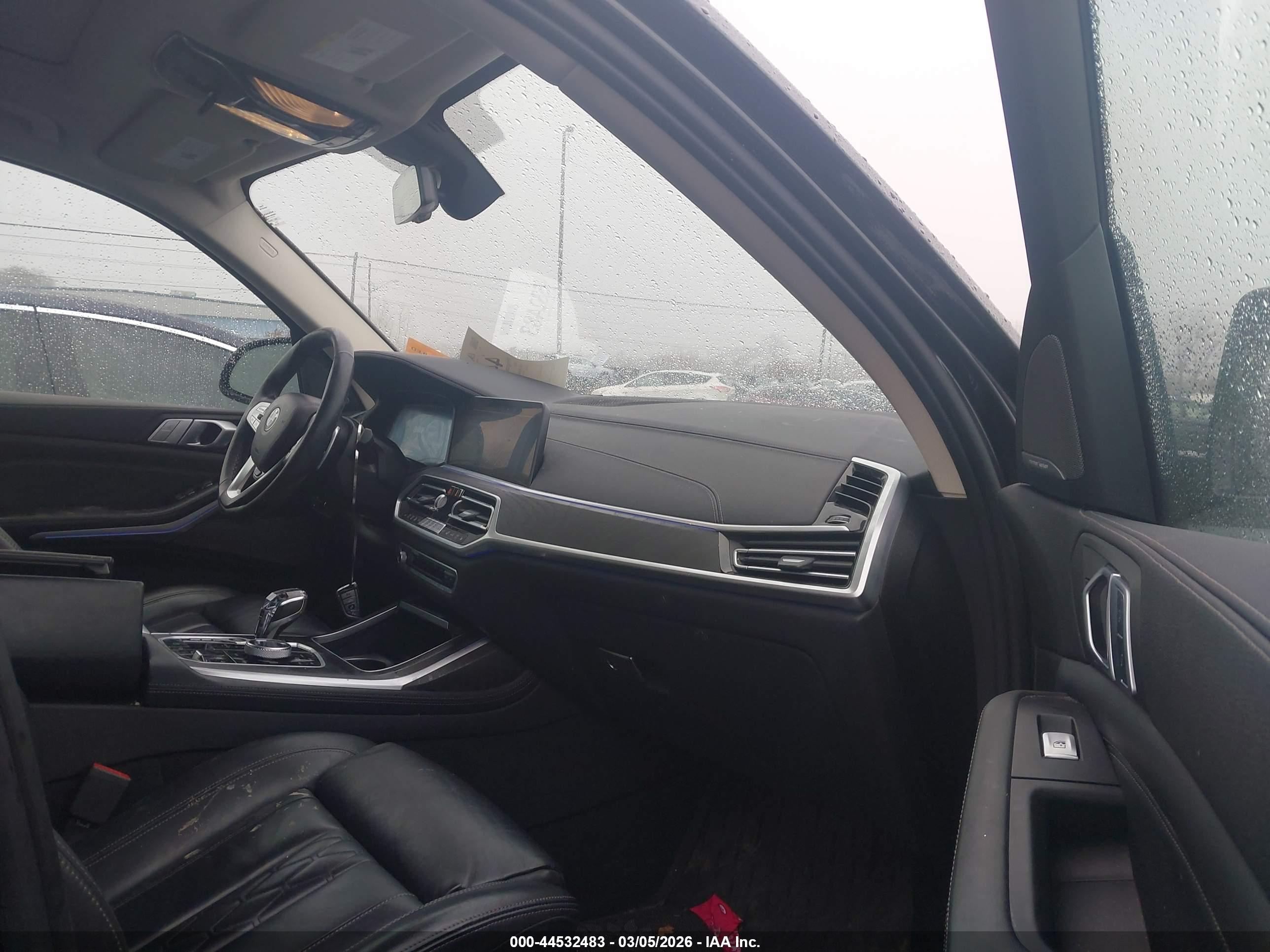 BMW X7 image 5