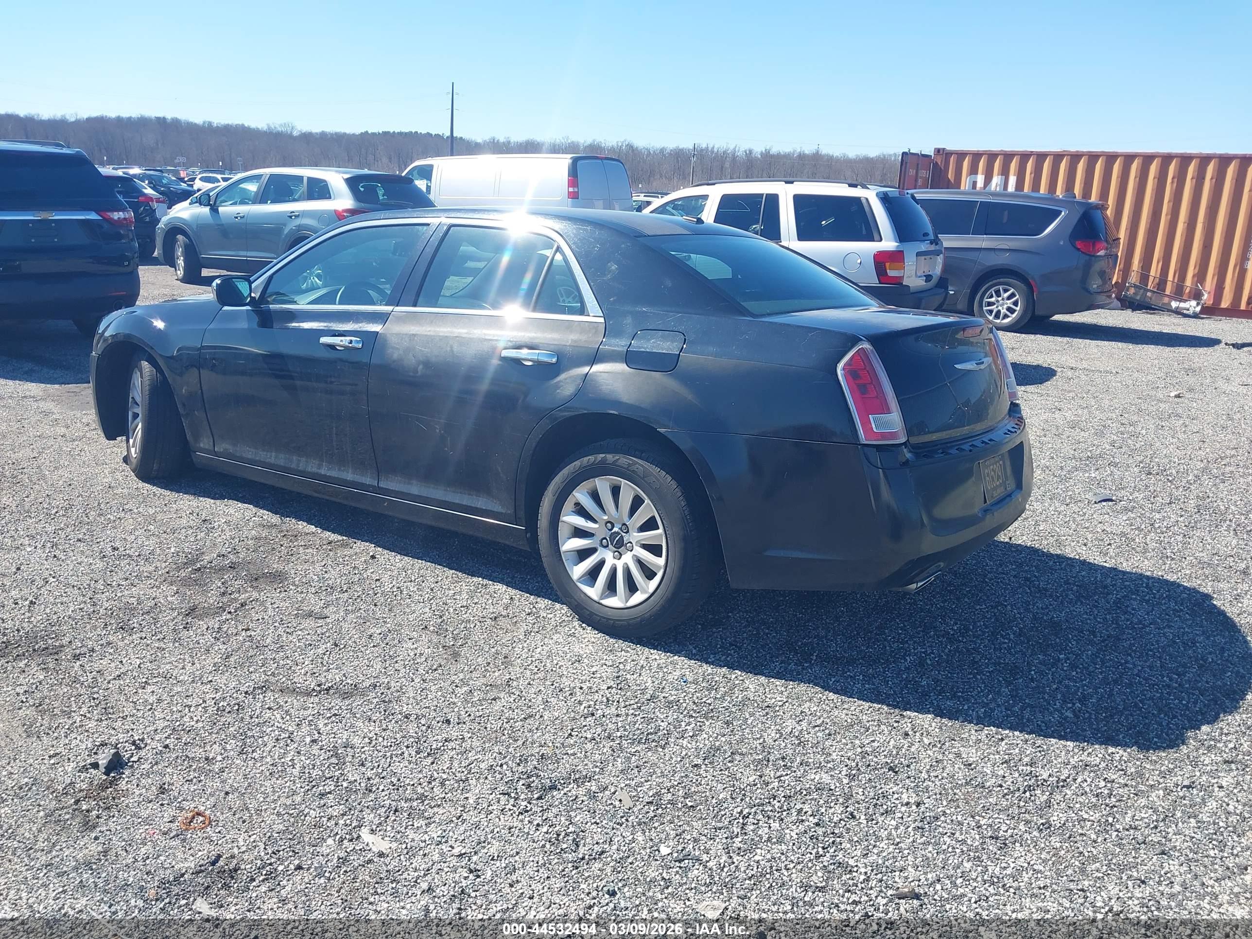 CHRYSLER 300 image 3