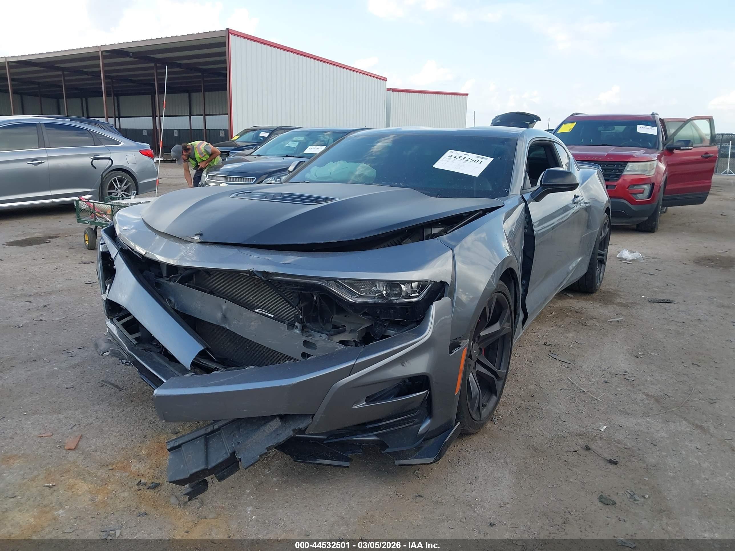 CHEVROLET CAMARO image 2