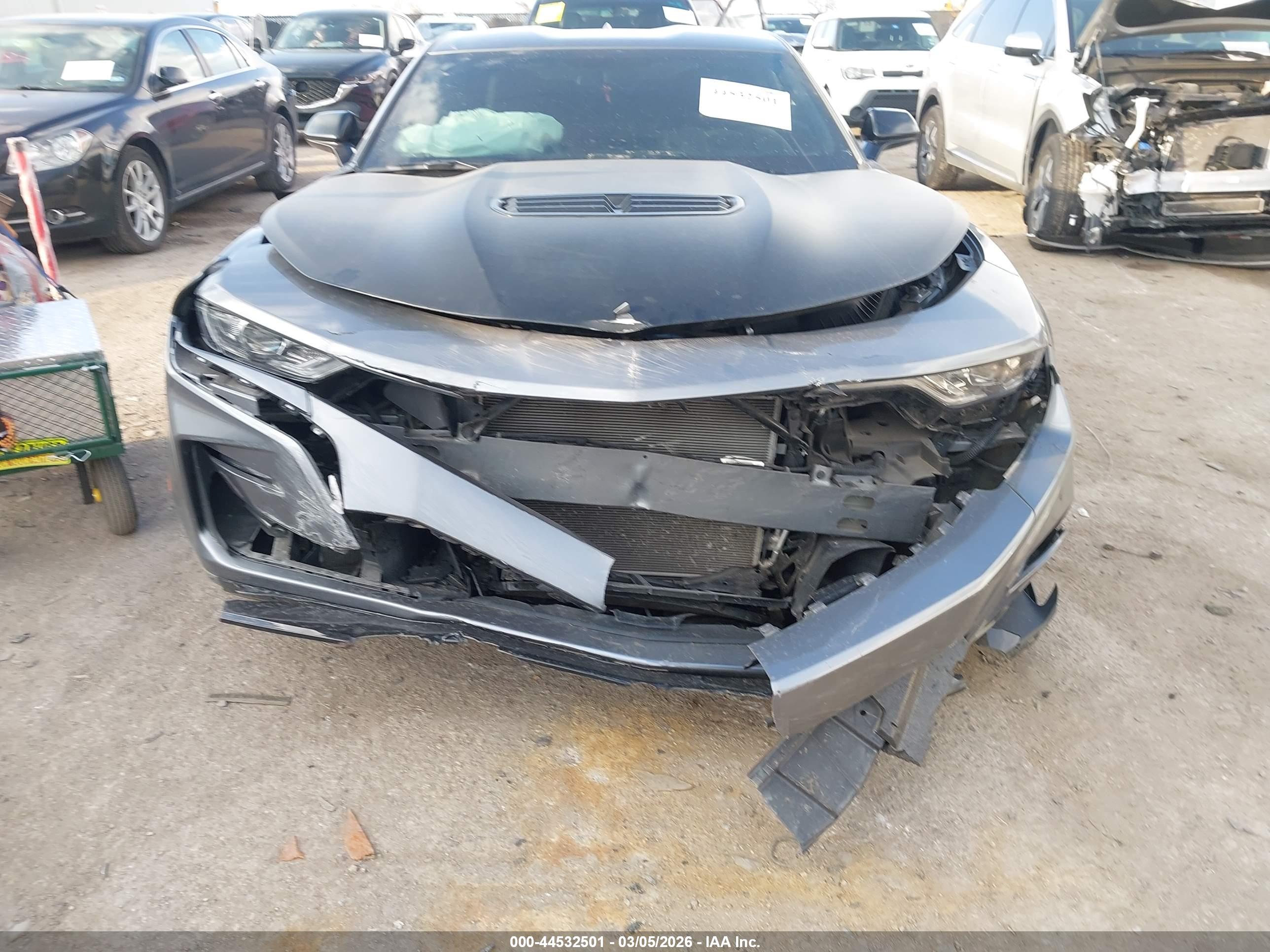 CHEVROLET CAMARO image 6