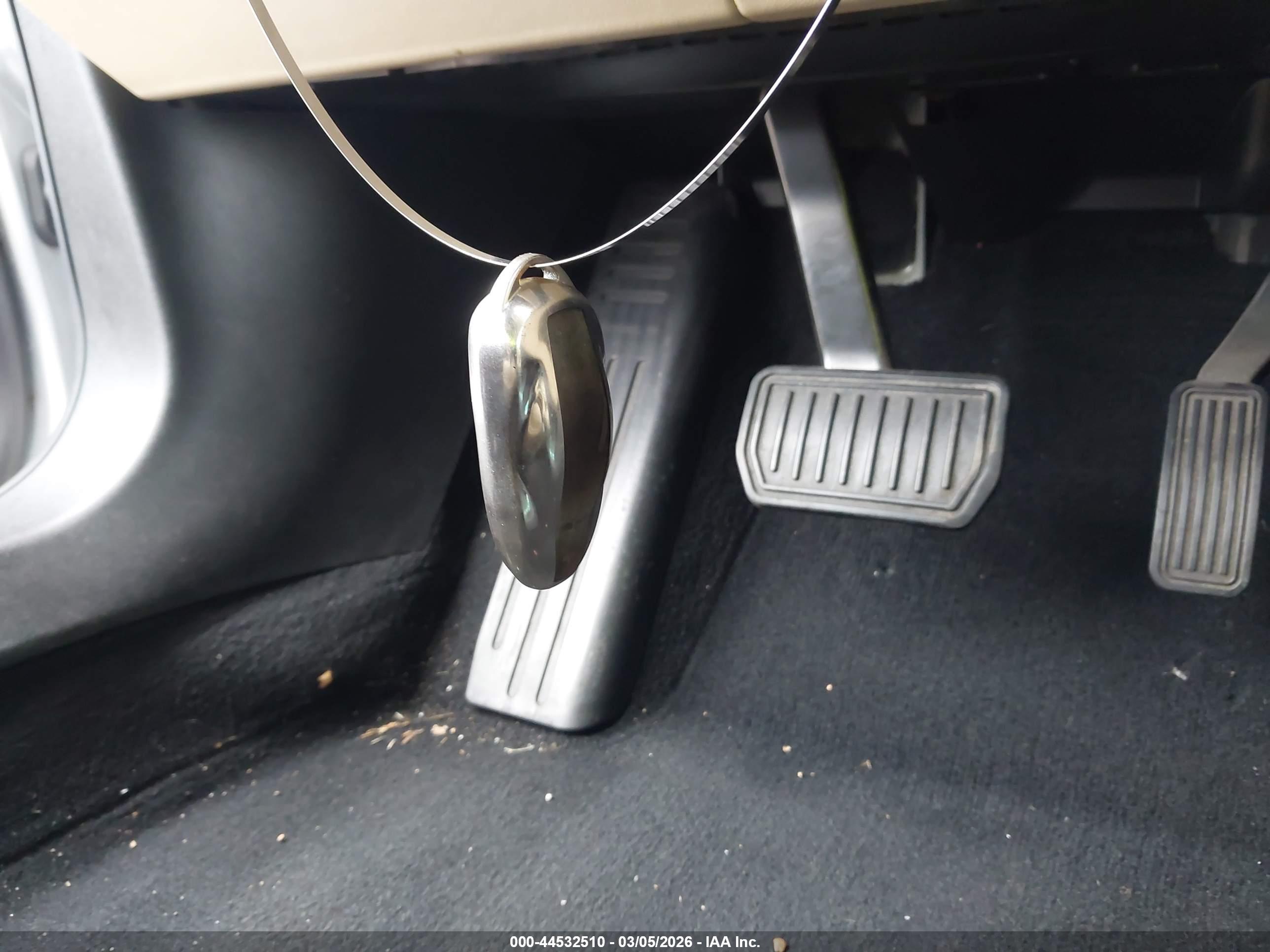 TESLA MODEL image 11