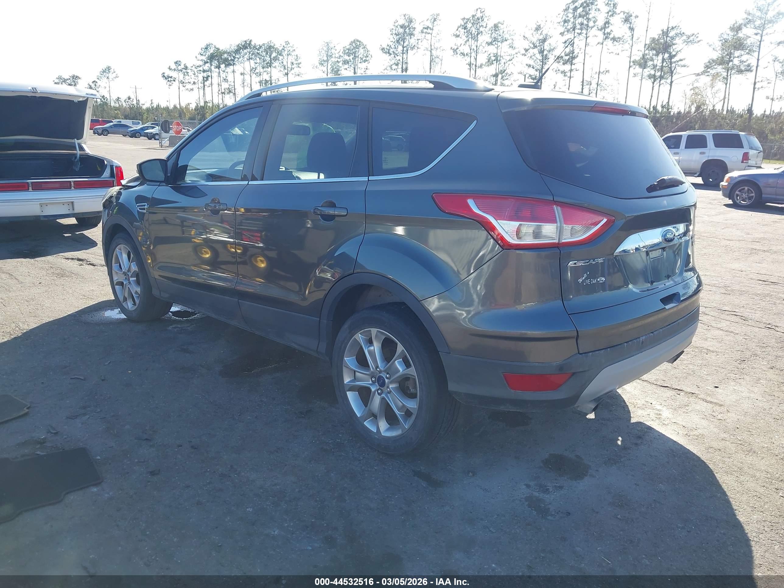 FORD ESCAPE image 3