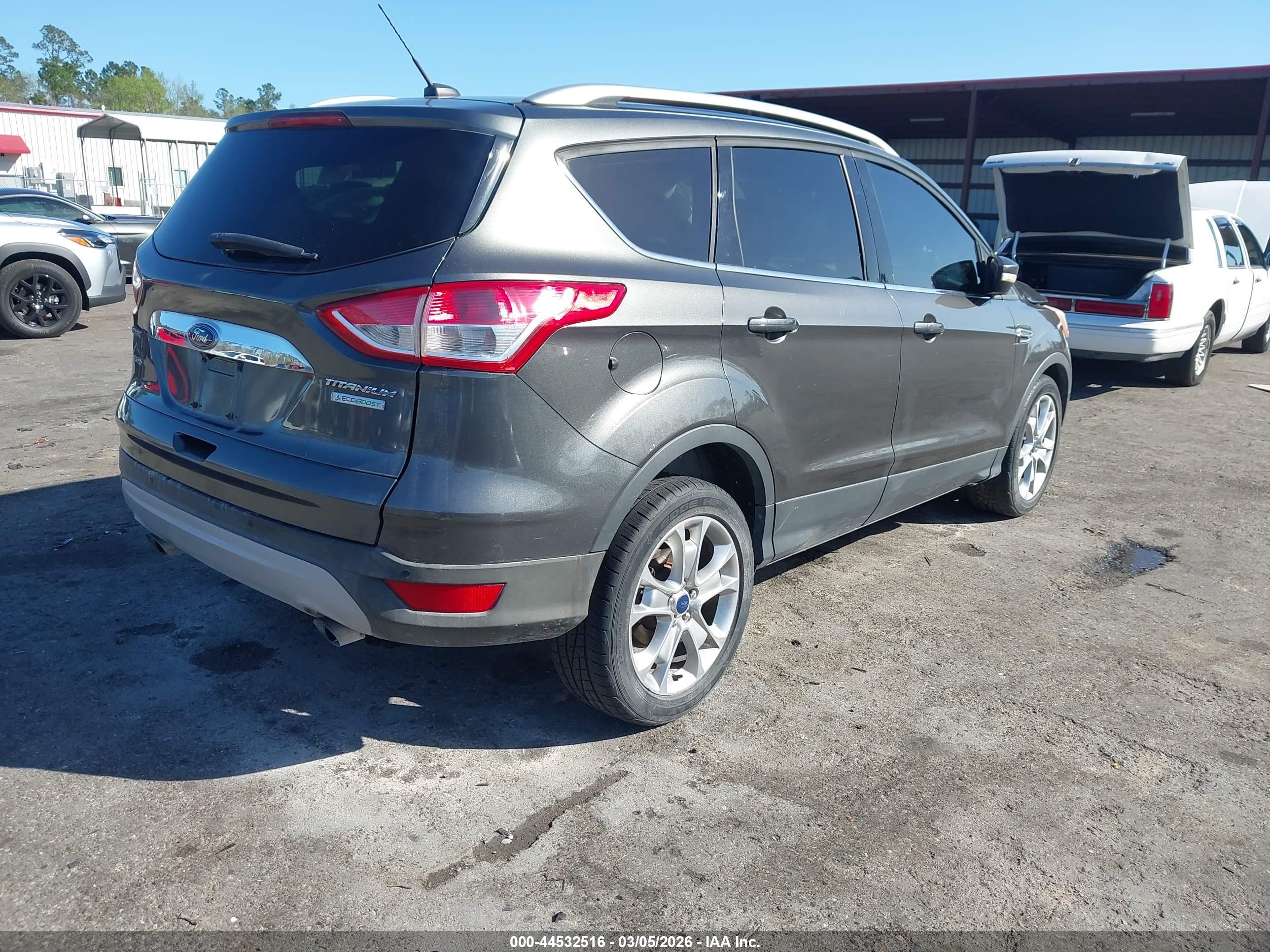 FORD ESCAPE image 4