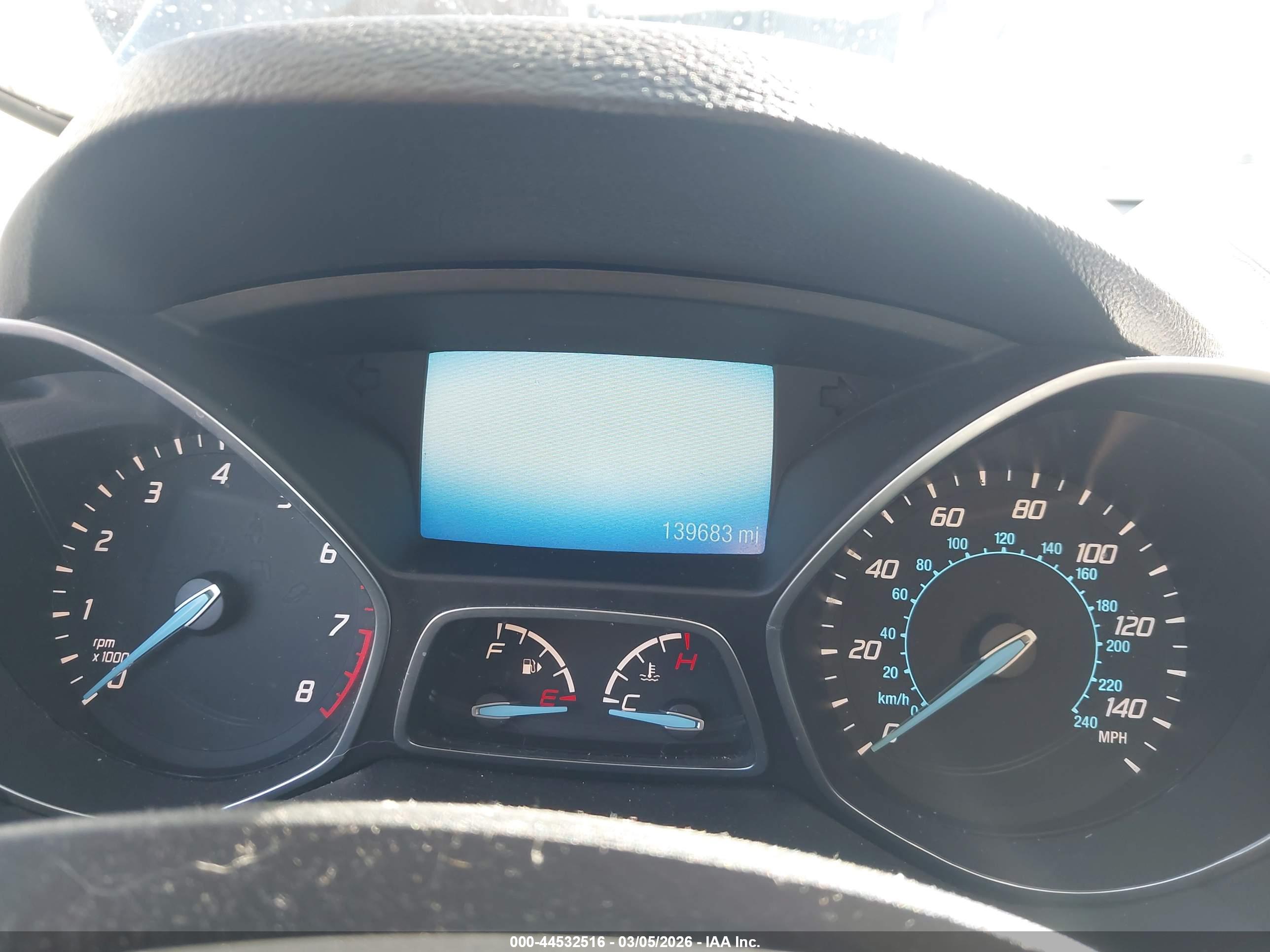 FORD ESCAPE image 7