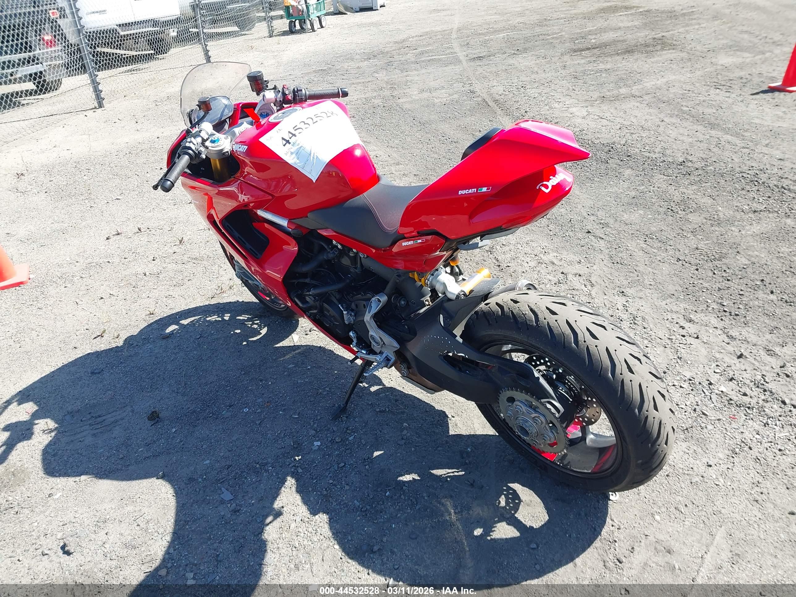DUCATI SUPERSPORT image 3