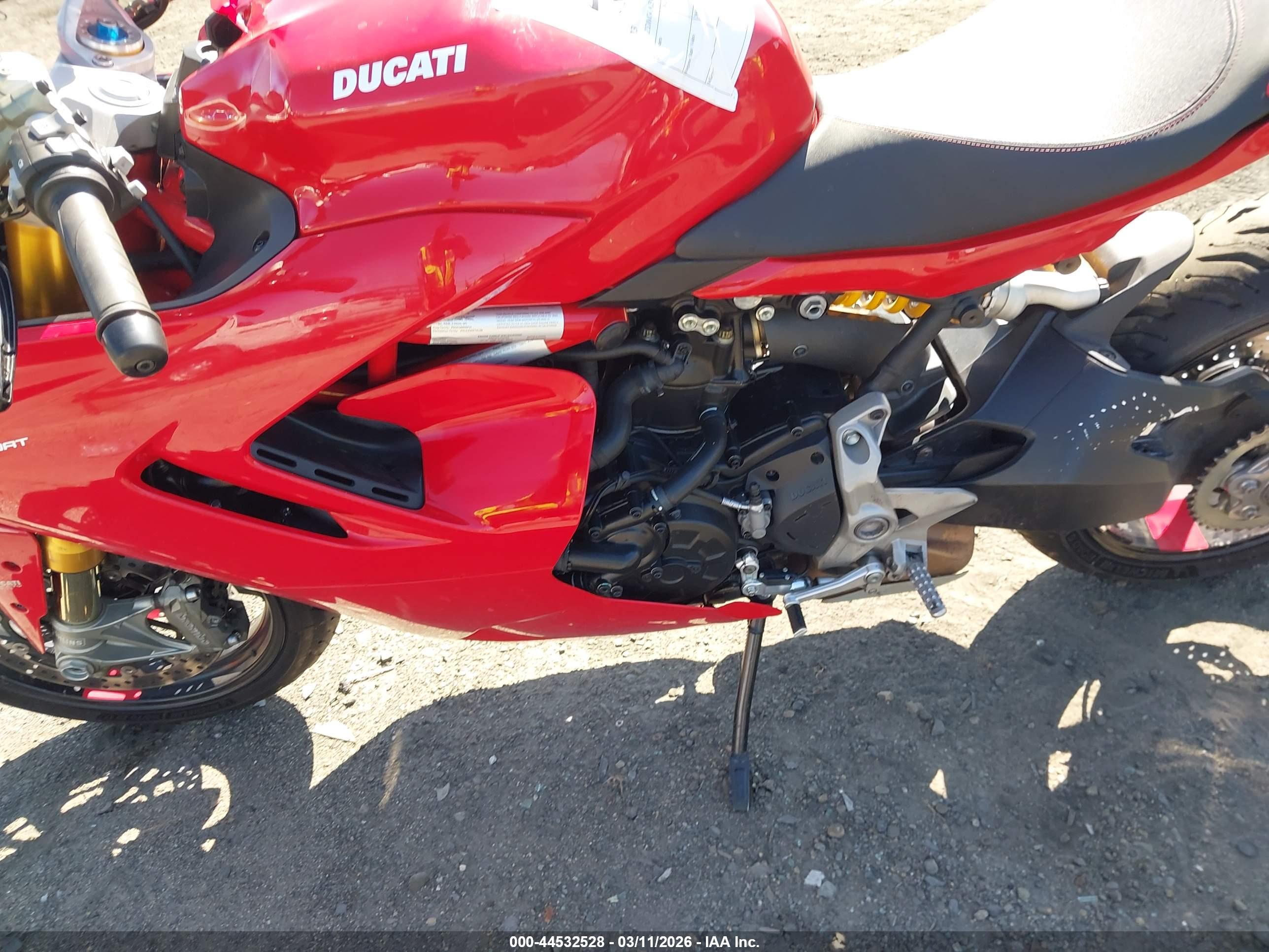 DUCATI SUPERSPORT image 9