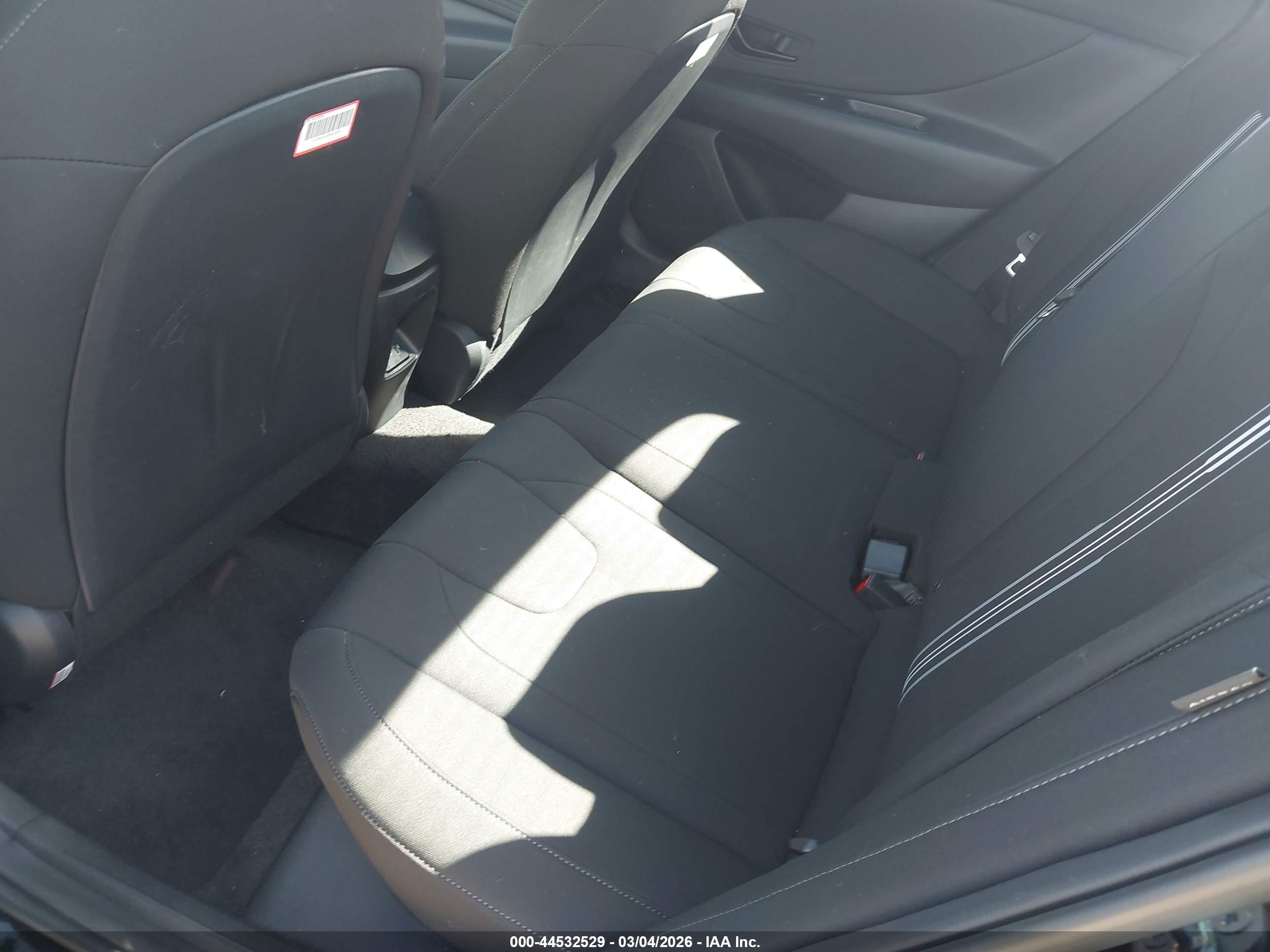 HYUNDAI ELANTRA image 8