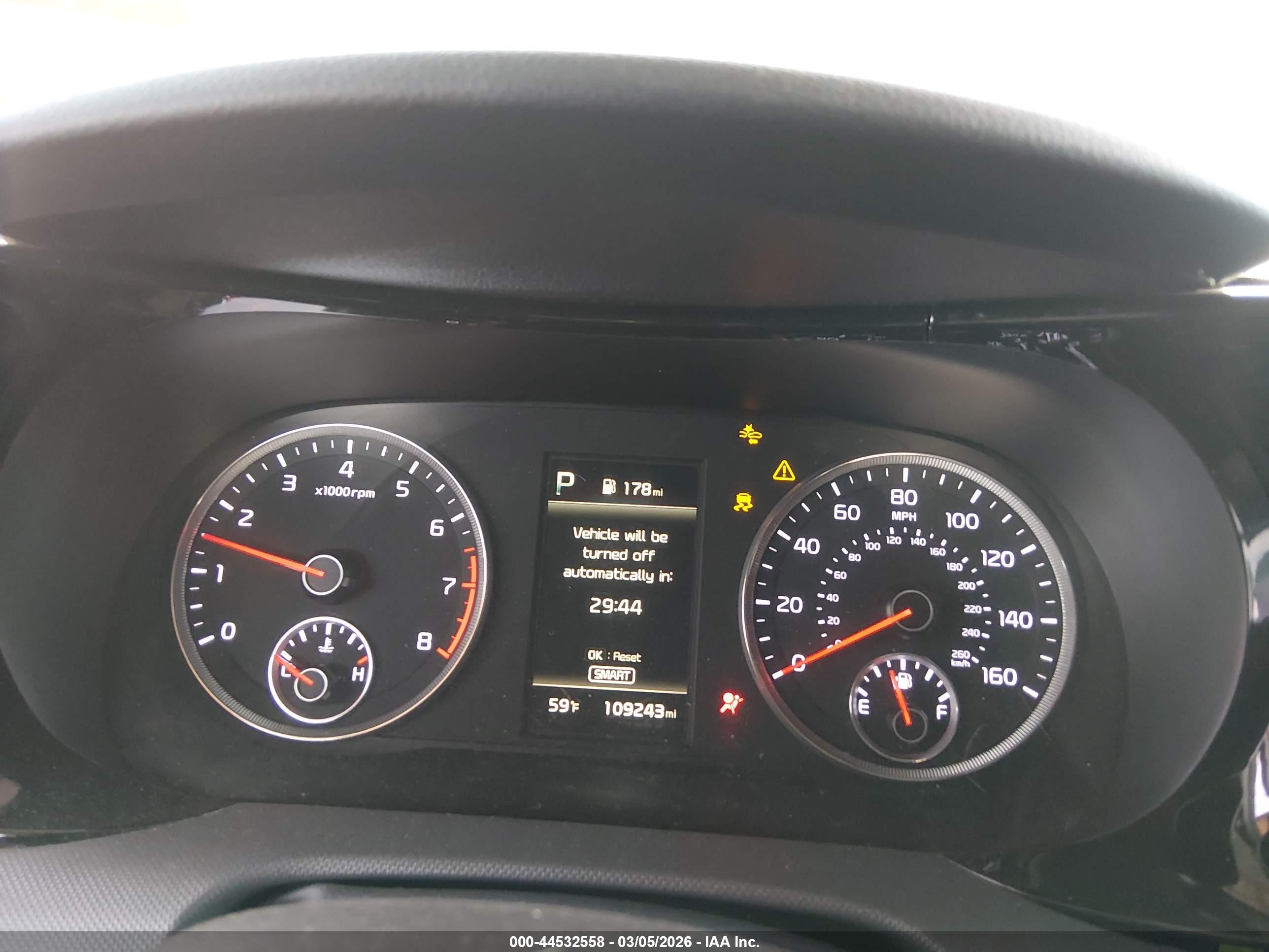 KIA K5 image 7