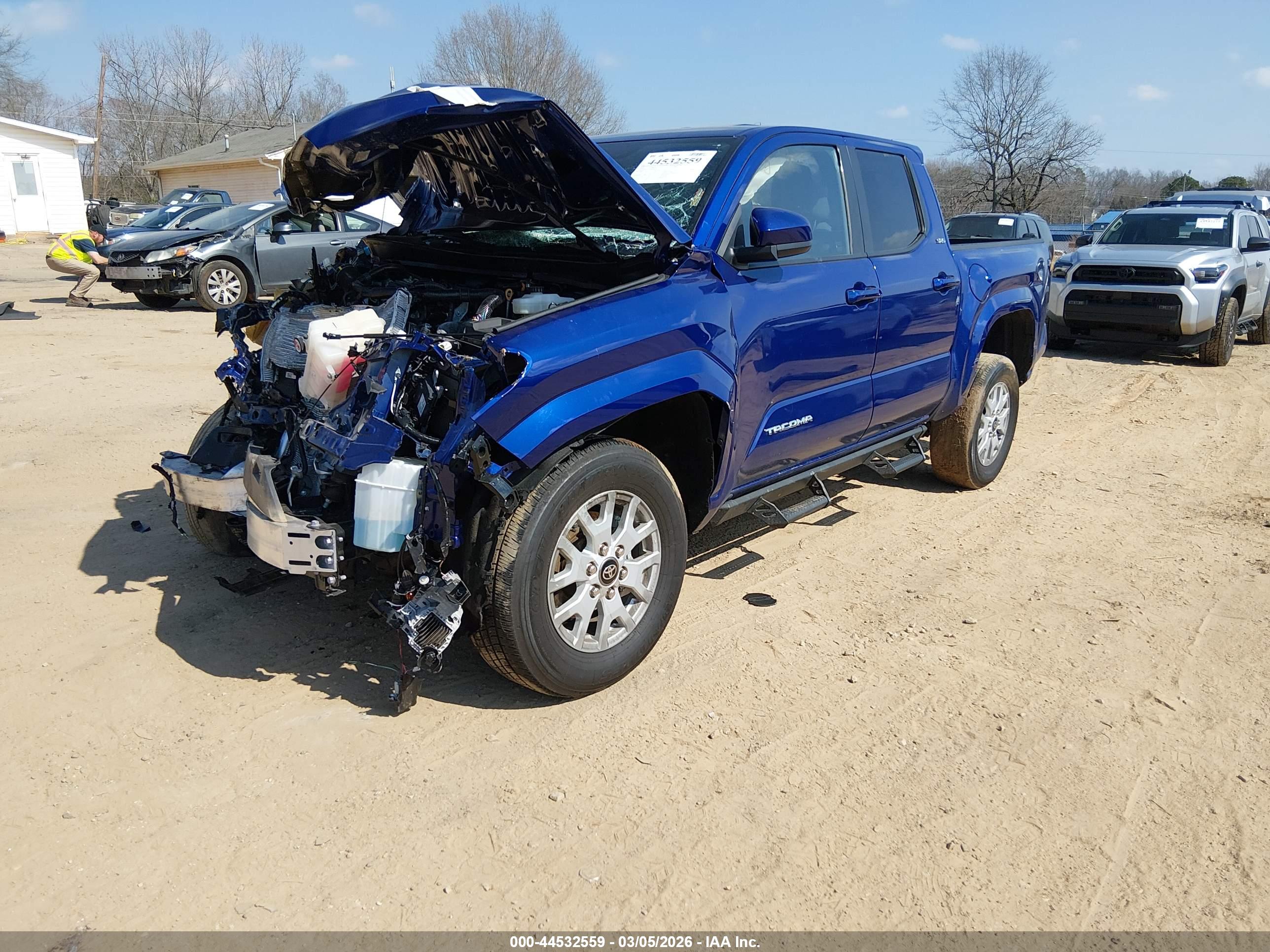 TOYOTA TACOMA image 2