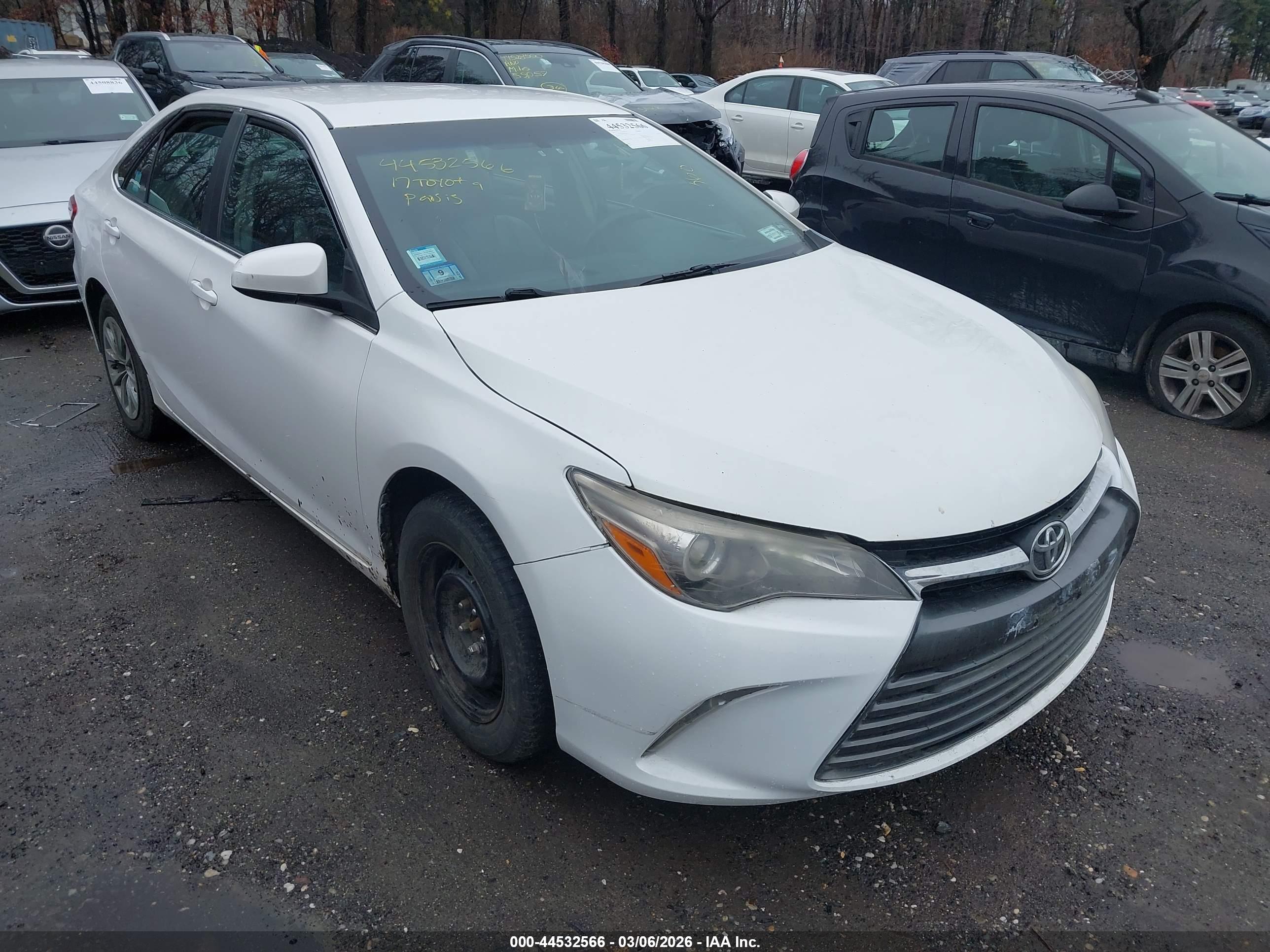 TOYOTA CAMRY image 6