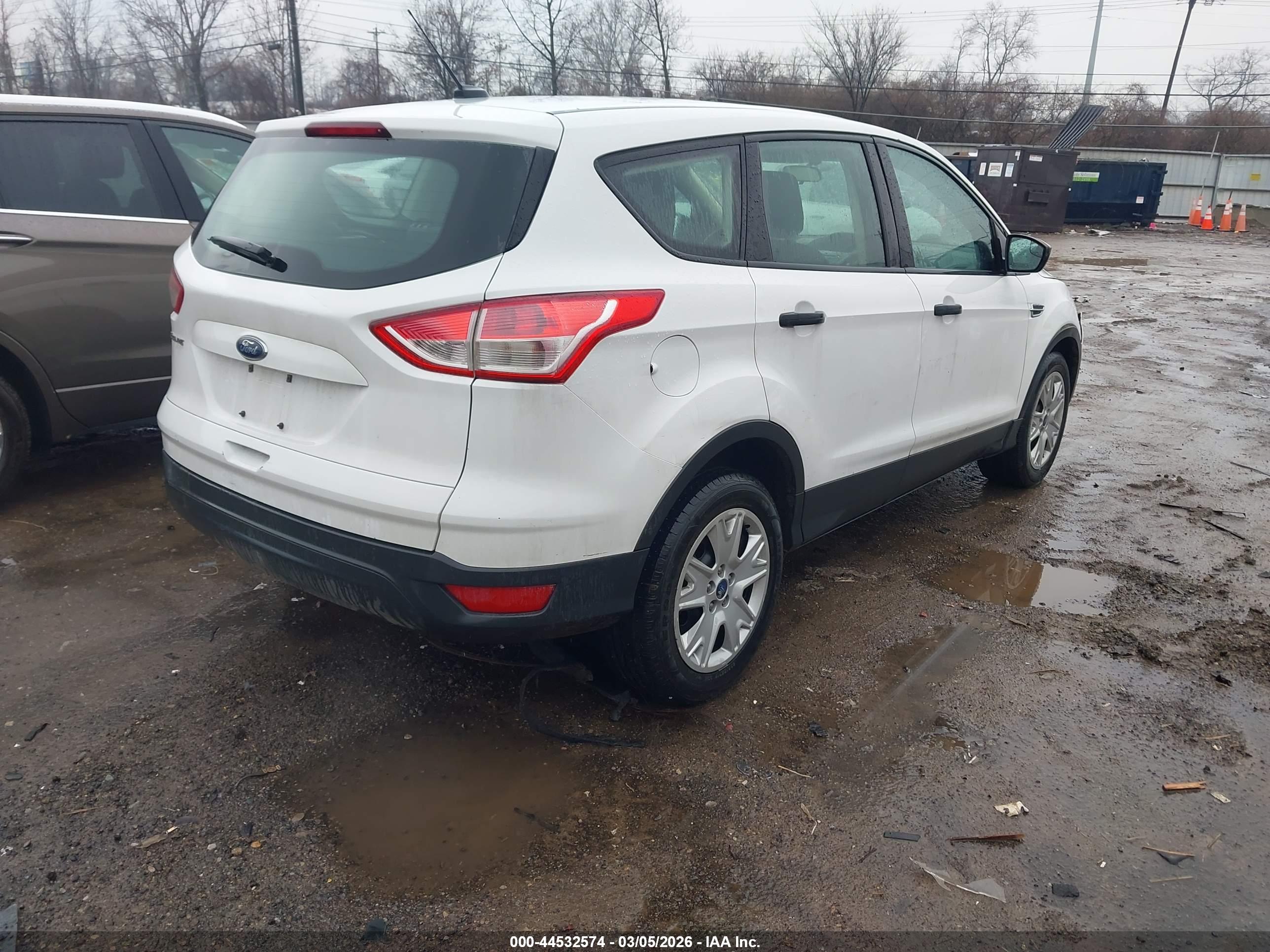 FORD ESCAPE image 4