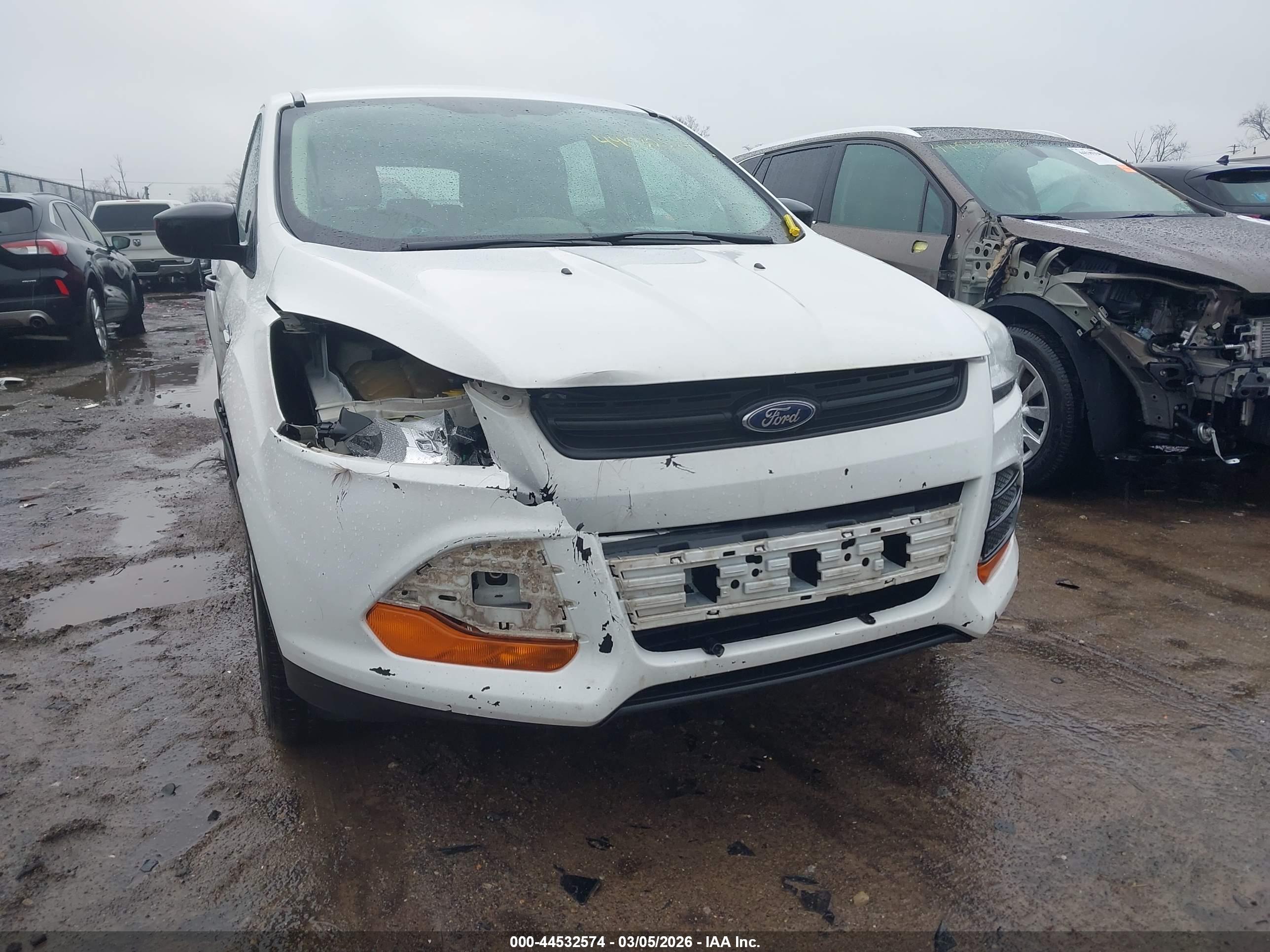 FORD ESCAPE image 6