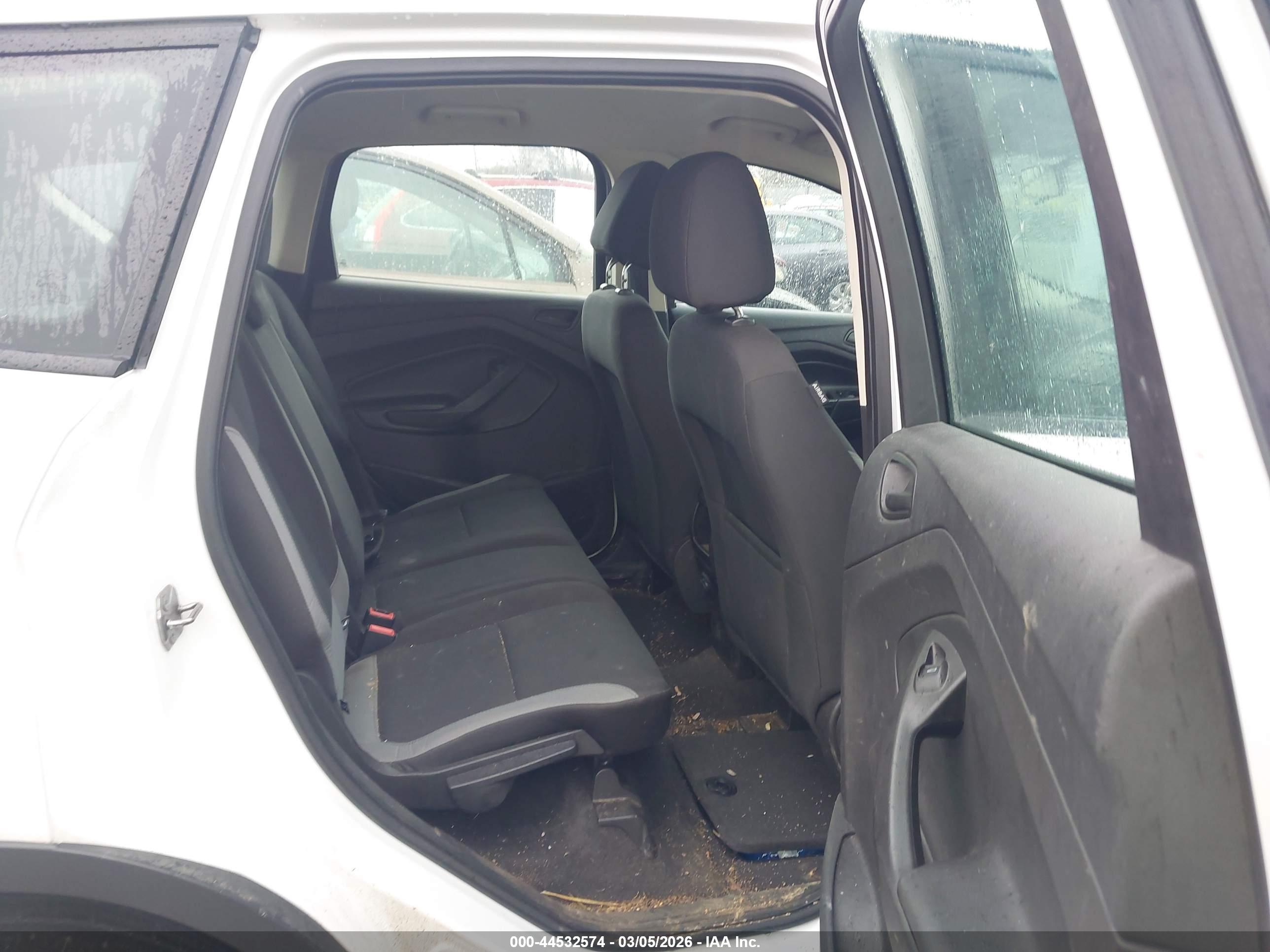 FORD ESCAPE image 8